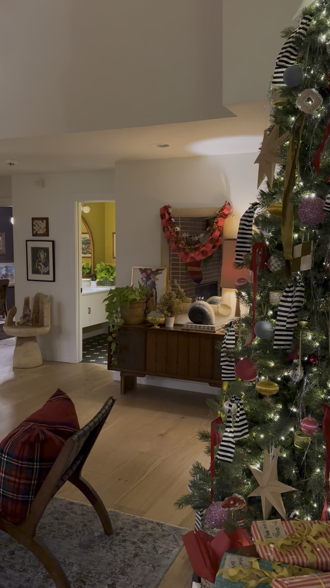 first christmas in our new home 💛