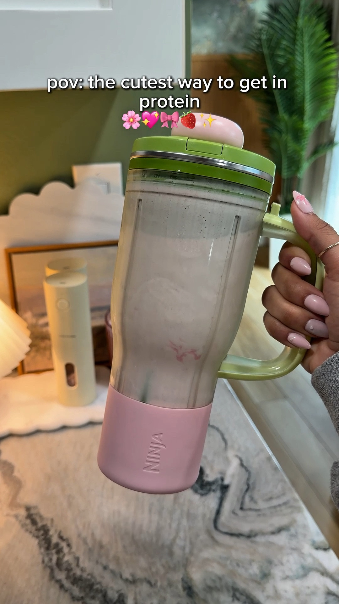 Just a girl that’s trying to get in her protein with the cutest blender 💪🏽🎀🌸💖✨