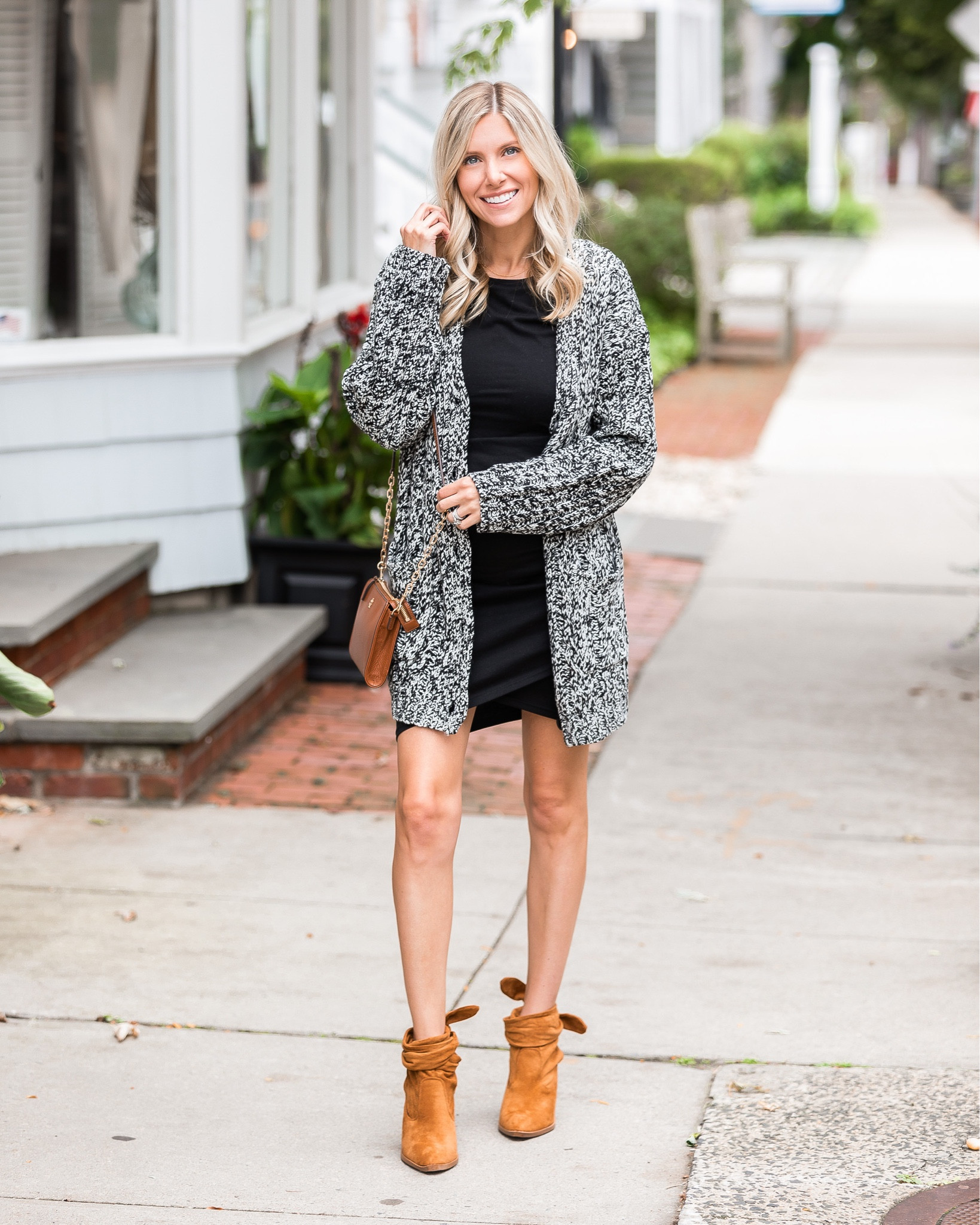 Cozy sweaters, booties an pumpkin spice lattes are my go to these days! It’s chilly and I’m loving this cozy sweater and camel booties from @justfabonline ! Sign up for a VIP membership and get amazing deals on all of these pieces! 
•
•
•


#LTKSeasonal #LTKsalealert #LTKstyletip