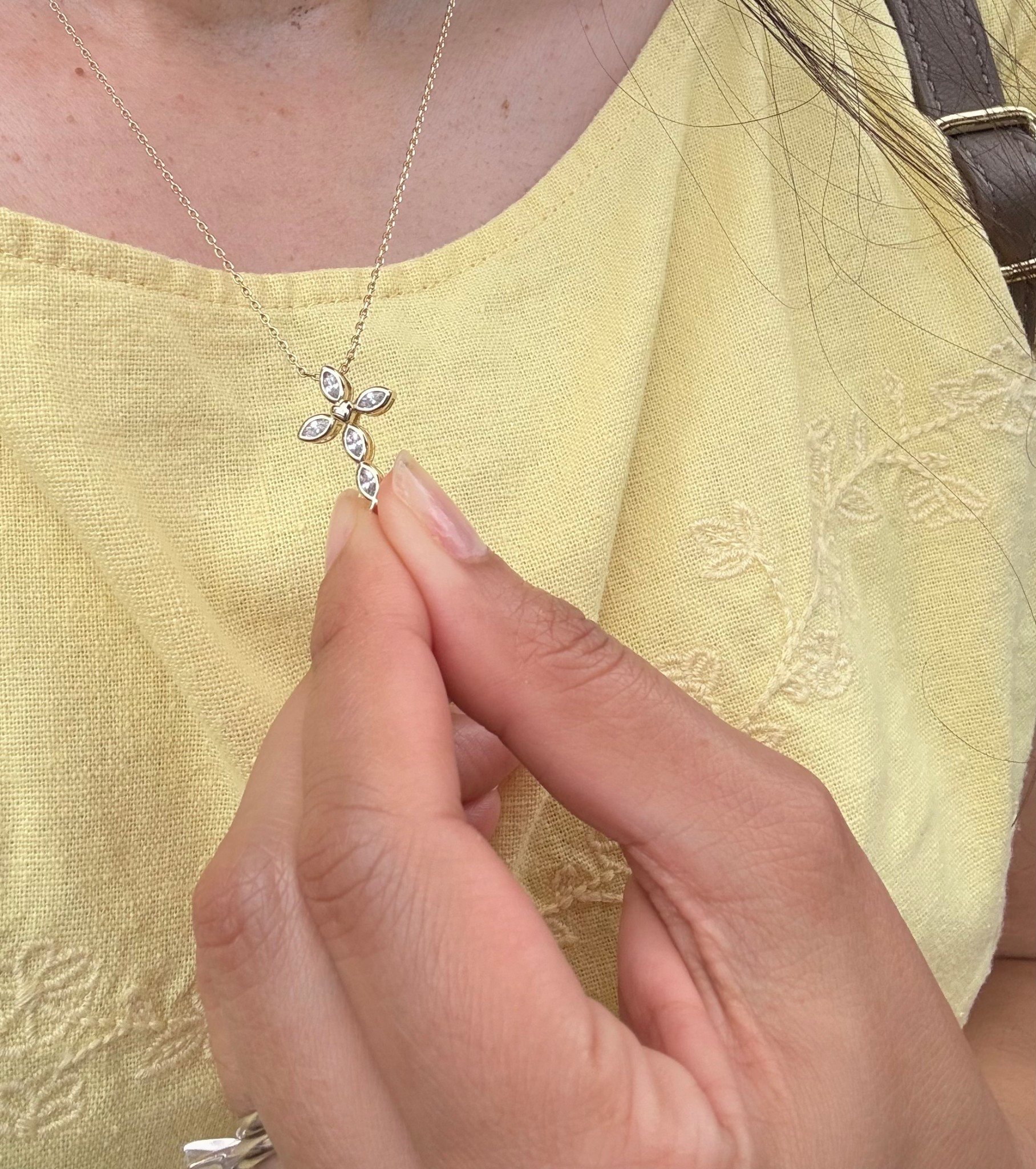 Linking my necklace since some of you asked. It’s a Target find.  I love how danity an shiny it is 💕

#LTKdayinmylife #LTKootd #LTKstorytime