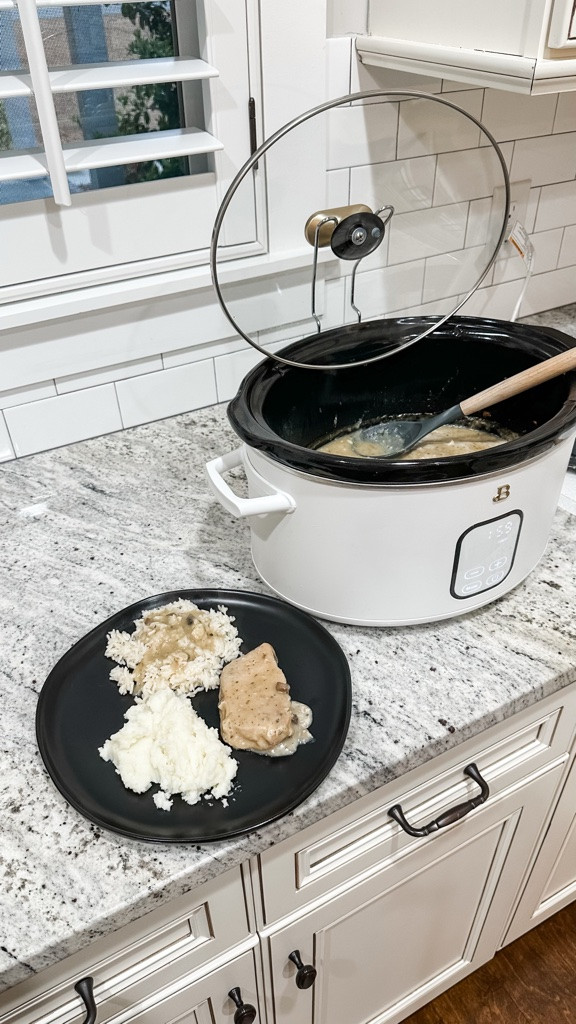 EASY Crockpot Ranch Pork Chops 🥘✨

Busy night? No problem! These Crockpot Pork Chops are creamy, flavorful, and require just 3 ingredients for the perfect family dinner.

Ingredients:
• 4 boneless pork chops
• 1 packet ranch seasoning
• 2 cans cream of mushroom soup

Instructions:

1️⃣ Place pork chops in the crockpot.
2️⃣ Sprinkle the ranch seasoning over the top.
3️⃣ Pour in both cans of cream of mushroom soup.
4️⃣ Cover and cook on LOW for 6–8 hours or HIGH for 4 hours, until tender.

We served ours with rice (using the delicious gravy from the crockpot), mashed potatoes, and a side salad. You can pair it with any of your favorite veggies!

Save this recipe for later and let me know if you try it! ❤️

#CrockpotPorkChops #SlowCookerMeals #EasyDinnerIdeas #ComfortFood #OnePotMeal