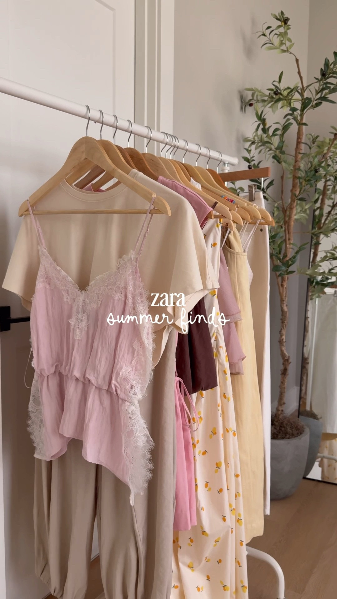 New in from @Zara 🤩

Zara finds, Zara fashion, summer style, Zara new in, outfit inspo.