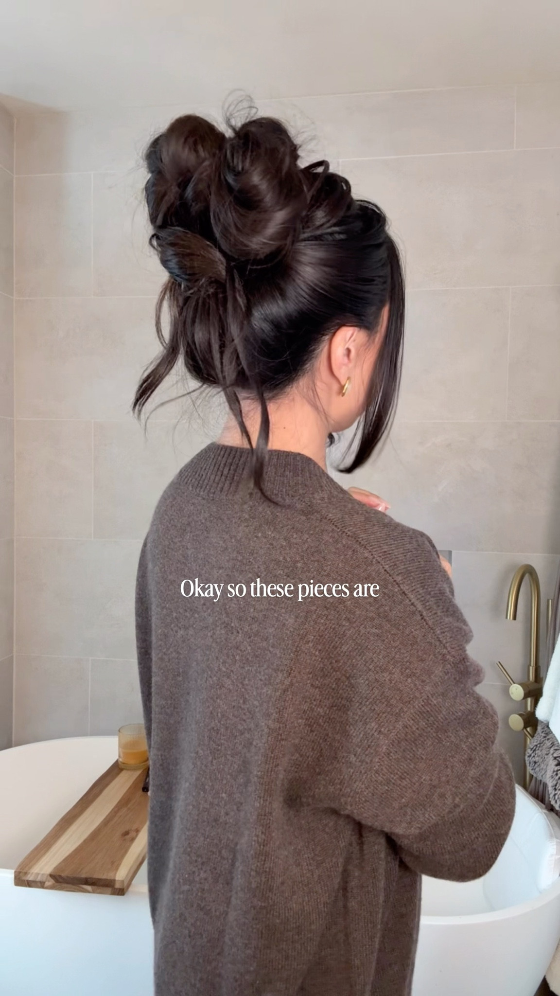 Easy 10-minute updo tutorial ✨

#LTKHoliday #LTKBeauty #LTKgrwm