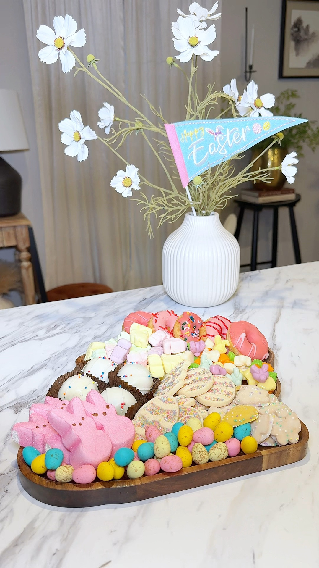 Easter bunny dessert charcuterie board! 🍩🐇🌼🧁💐🥕🩵✨🍪🐰🪻🍭🐣🍰🌸

What’s included: 
🌷Mini donuts
🌷Cake pops
🌷PEEPS
🌷Bunny marshmellow
🌷Albanese cottontail gummies
🌷Sprinkle sugar cookies
🌷Mother’s frosted cookies
🌷Favorite Day candy coated chocolate eggs

#LTKParties #LTKHome #LTKSeasonal