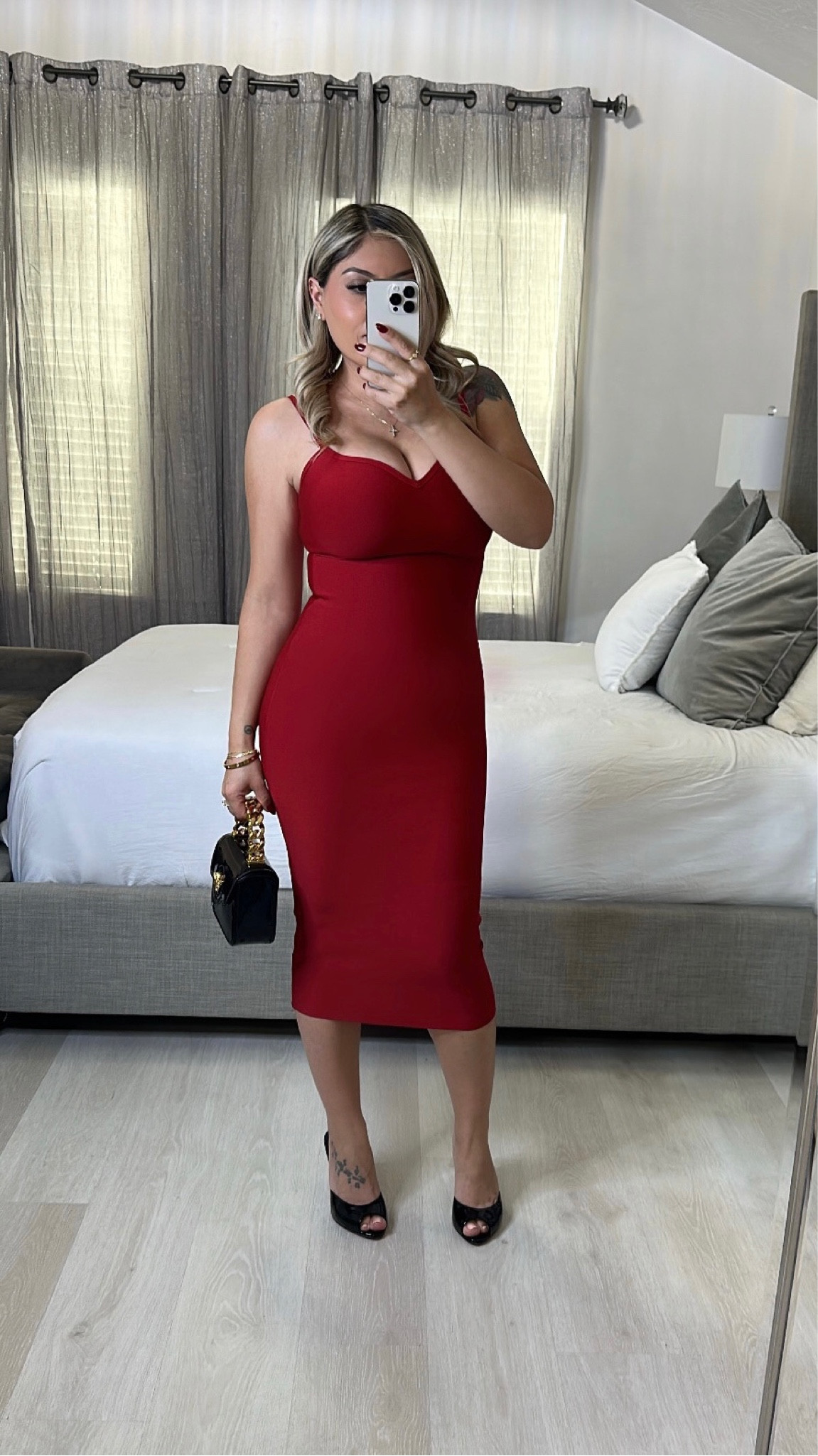 The perfect red dresss

#LTKstyletip #LTKitbag #LTKshoecrush