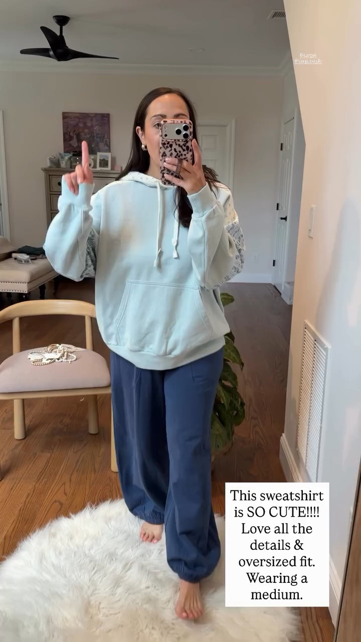 This sweatshirt is SO CUTE!!!! Love all the details & oversized fit. Wearing a medium.  @target @targetstyle