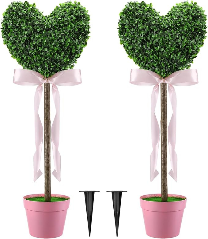 Valentine's Day Artificial Boxwood Decoration 25.6"-32.6'' Fake Heart-Shaped Topiary Tree Plant F... | Amazon (US)