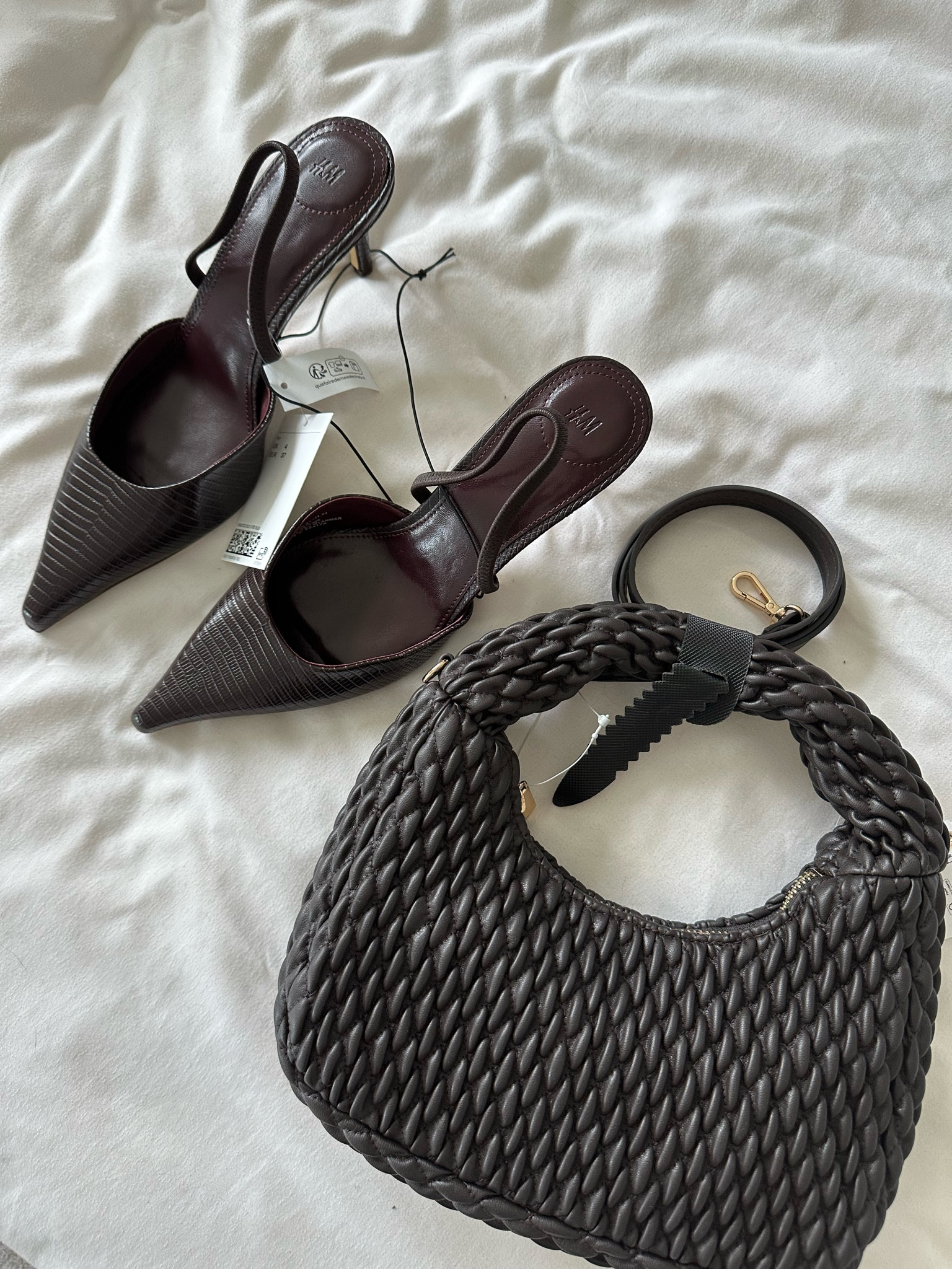 New in H&M shoes and bag 😍🍫🍇