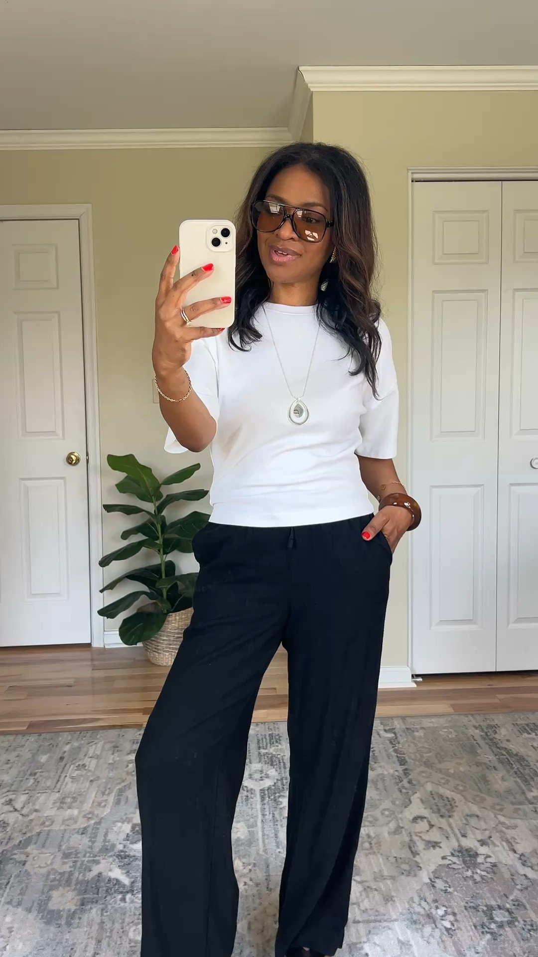 Aritzia top in size small. Black linen pants in size small (linking similar)

#LTKgrwm #LTKOver40 #LTKootd