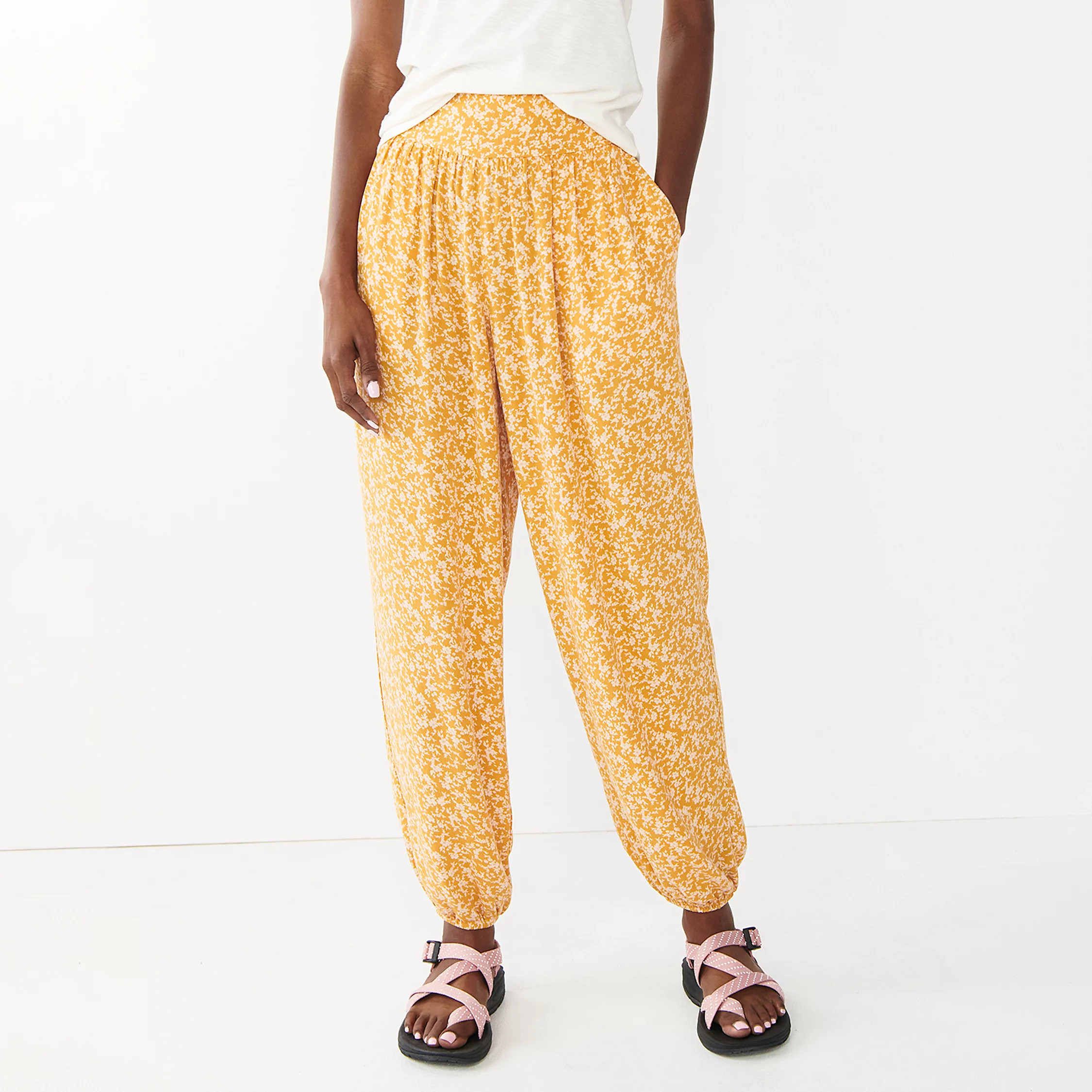 Juniors' SO® Yoke Front Jogger Pants | Kohl's