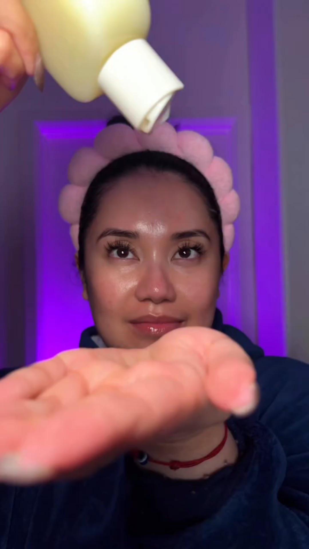 Dealing with redness, irritation, or a compromised skin barrier? Ongredients Skin Barrier Calming Lotion helps soothe, hydrate, and strengthen the skin barrier without feeling heavy or greasy. A must-have for sensitive skin, post-treatment days, or anytime your skin needs extra calm and comfort. 

#ongredients #makeupprep #winterskincare #wintermakeup #glassskin