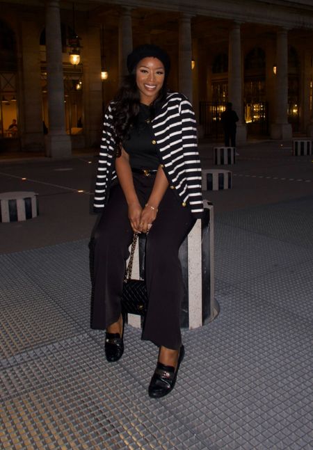 Loved wearing this outfit in Paris! The black and white combo is always a must!

#LTKfindsunder100 #LTKSeasonal #LTKstyletip