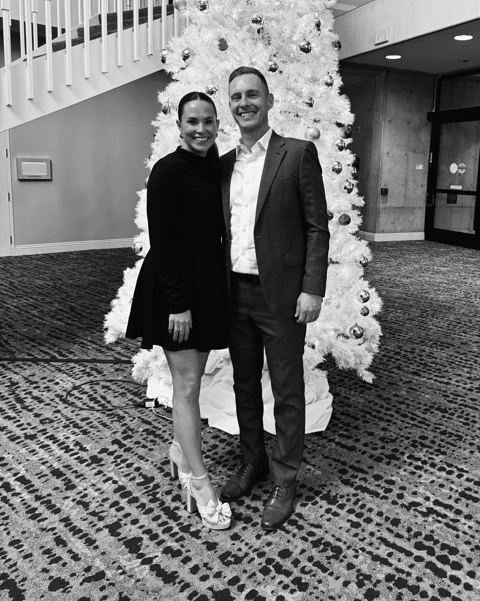 The perfect LBD is an AMAZON FIND! Runs tts! 

#LTKHoliday #LTKgrwm #LTKOver40