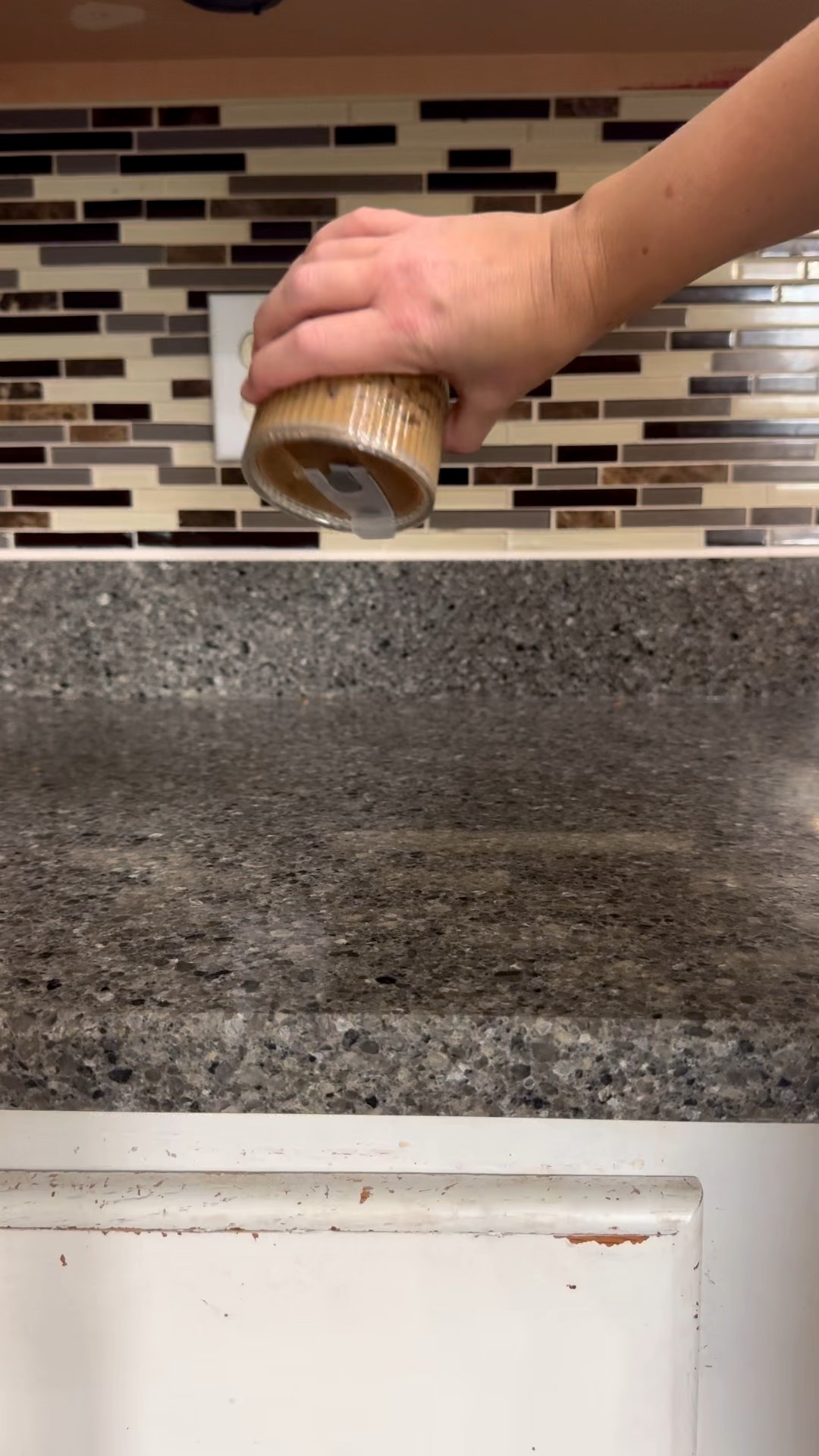 My go-to glass tumbler — leakproof, durable, and perfect for iced coffee or water on the go.

#HydrationGoals #LTKHome #DailyEssentials #AmazonFinds #DrinkwareFavorites

#LTKmomlife #LTKmorningroutine #LTKHome