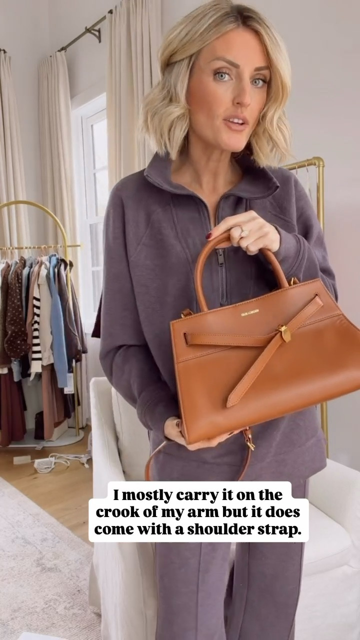 I have used this bag a lot since I’ve gotten it! Truly such a classic color that you can wear with everything!

Loverly Grey, Shopbop, everyday purse, classic purse, gift ideas for her, splurgeworthy 

#LTKGiftGuide