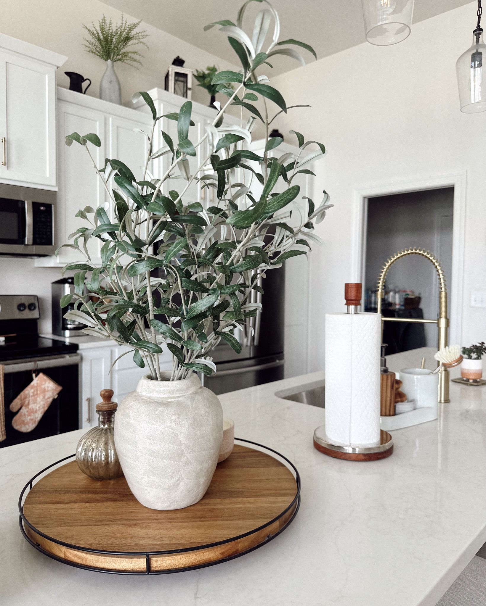 Kitchen Island Centerpiece Decor 