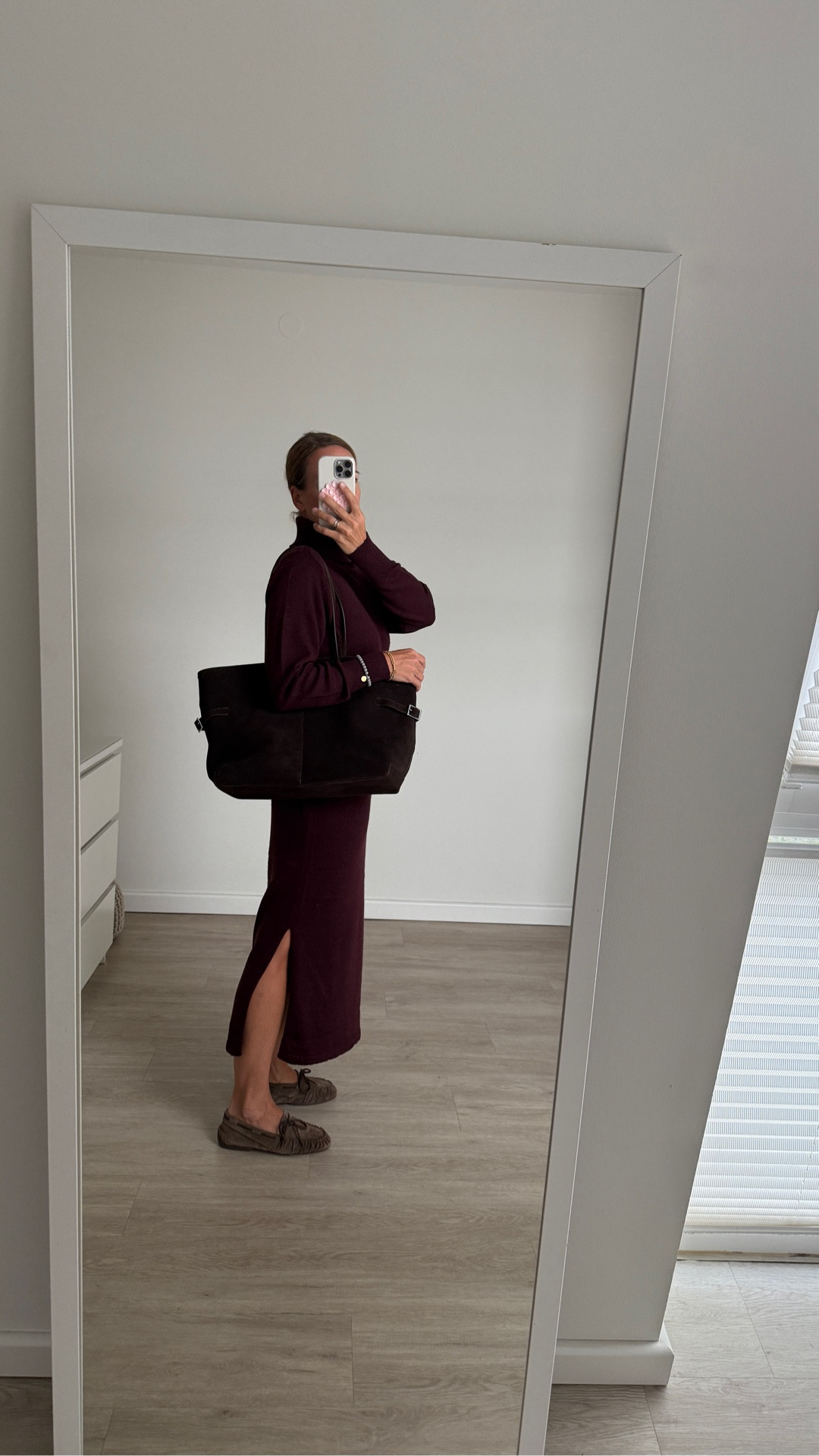 Burgundy Bordeaux Weinrot
Merino Strickkleid 🍇🍇🍇

#LTKautumn #LTKFashionMonth #LTKstyletip