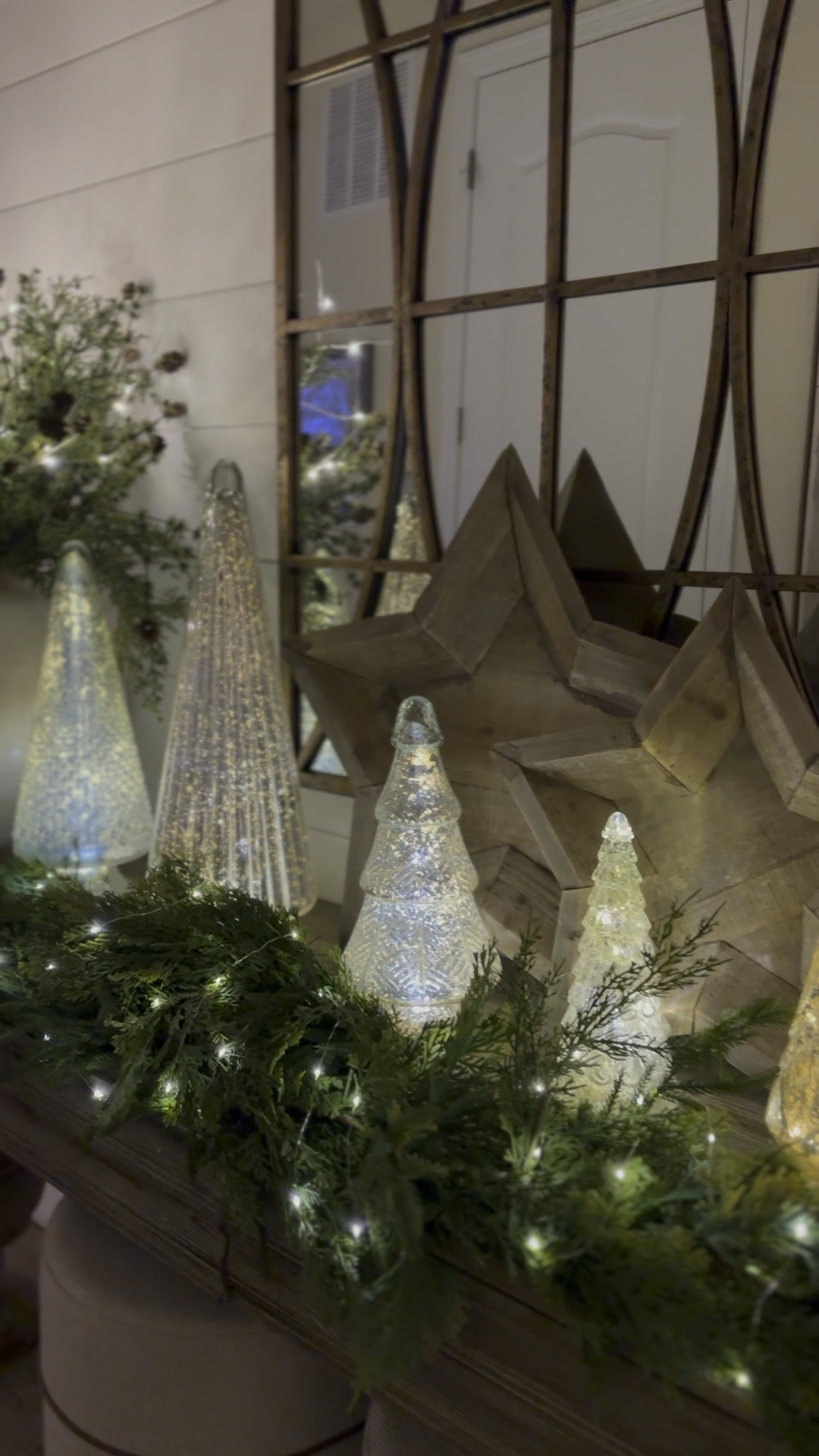 Entryway decor

#LTKHoliday #LTKSeasonal #LTKHome