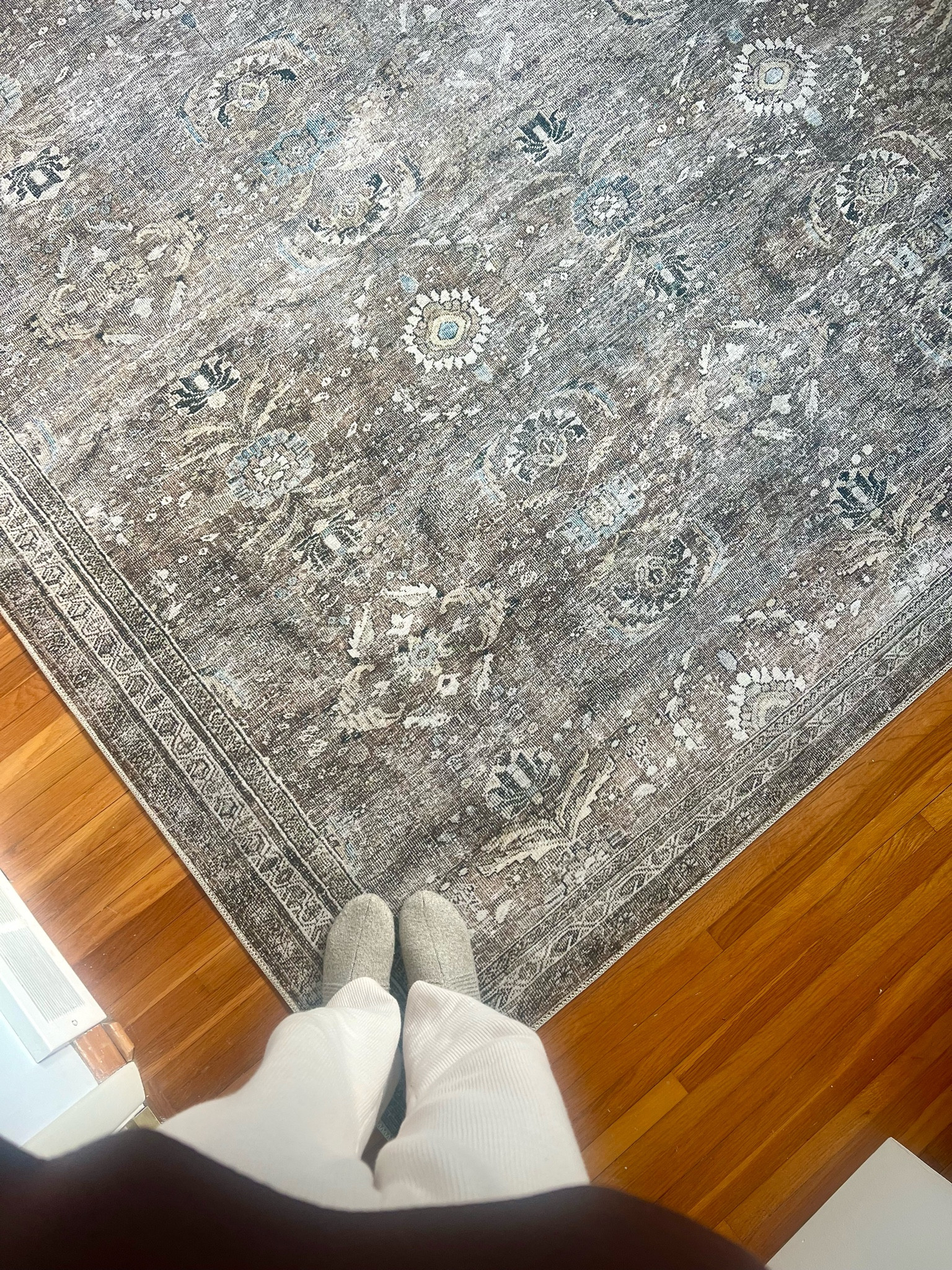 Loloii Bedroom Rug - AMAZING quality for the Amazon price!! 