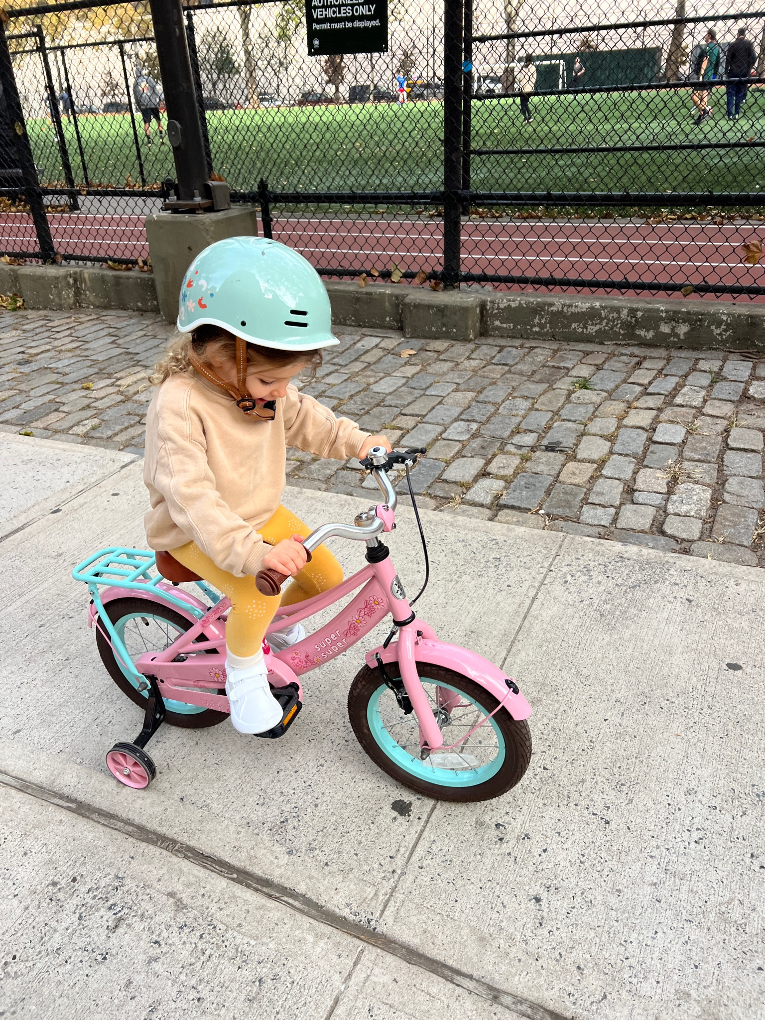Bike and helmet! And shoes 👌

#LTKShoeCrush #LTKKids #LTKHoliday
