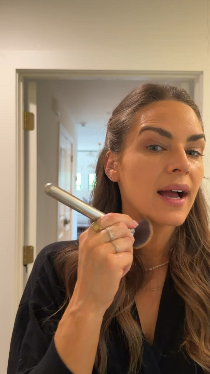 This longwear foundation is  perfect for when you know you're going to be out for long hours✨  
(shade: 20)

#LTKgrwm #LTKBeauty