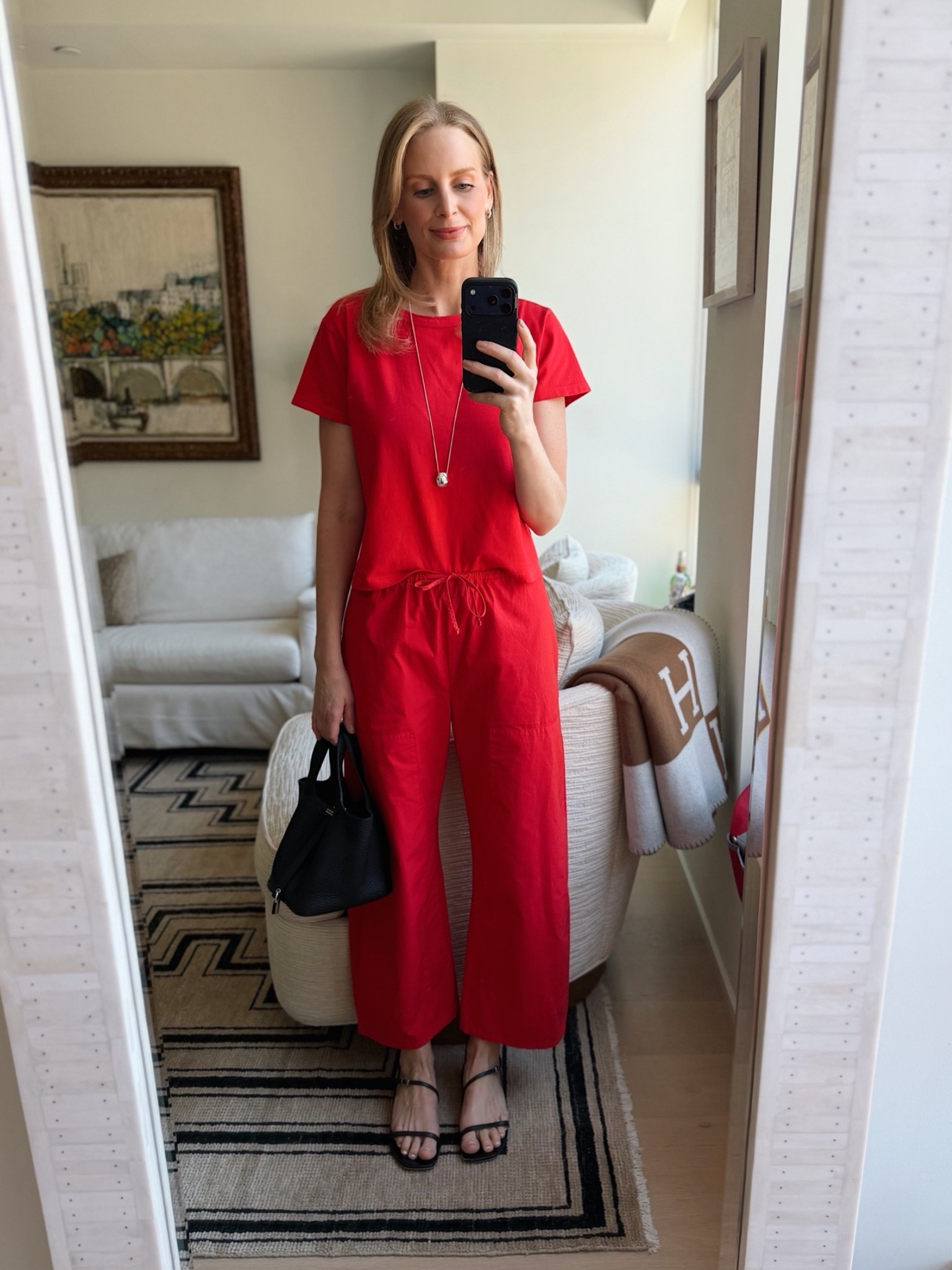 Today’s look! Wearing a small in the tee and pants. Sandals are old so I linked similar styles ❣️

#LTKootd