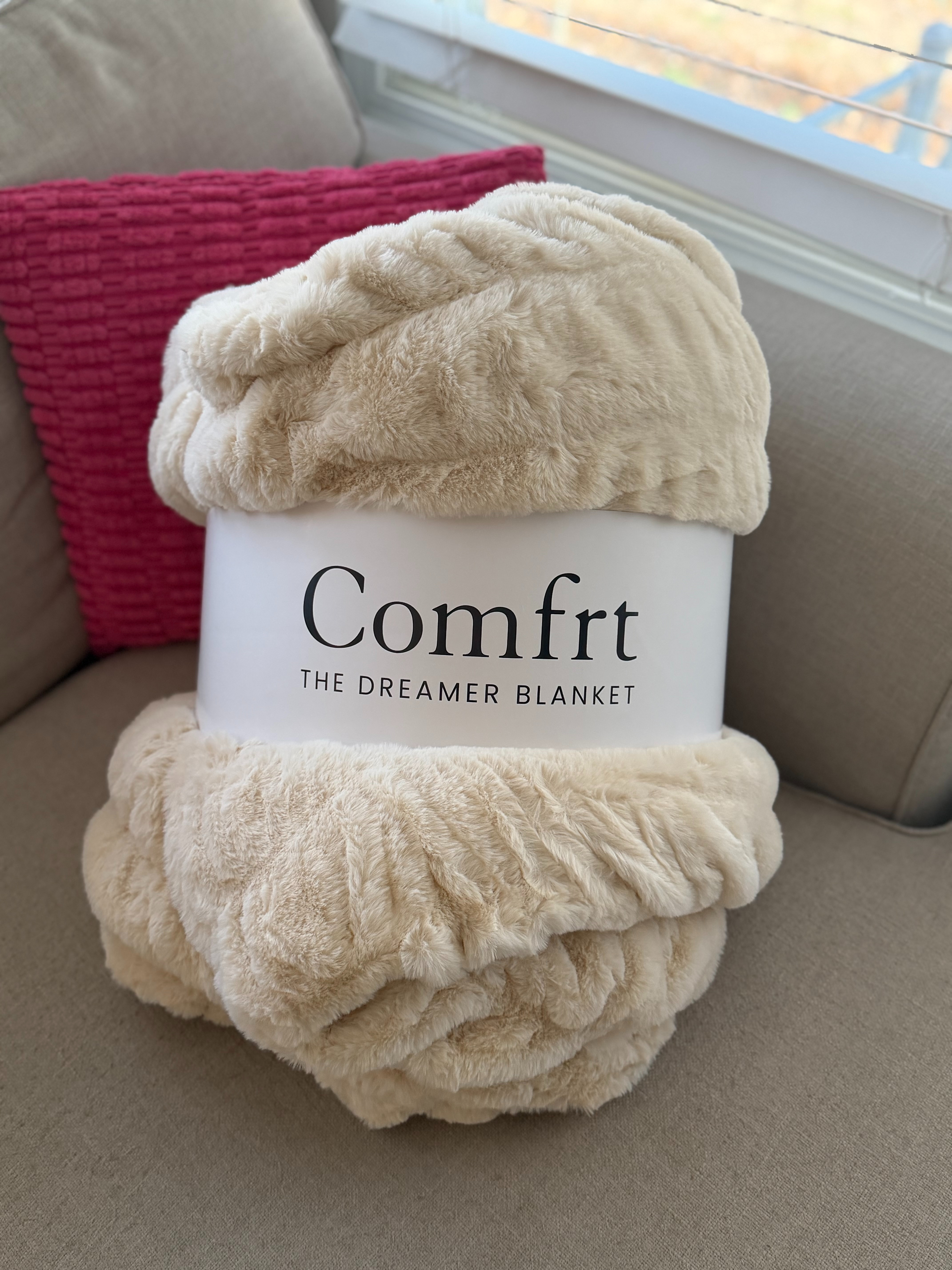 100% worth the hype @comfort  

 #LTKHome