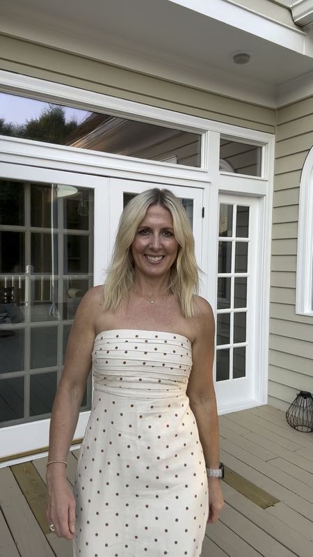 Finally tried the popular Emerson and Giselle dresses @abercrombie! Perfect for weddings, showers, and parties! Love the fit—I’m in xs 🤎💜
The strapless polka dot is linen. Both styles have many different options 

#LTKWedding #LTKParties #LTKSummerSales