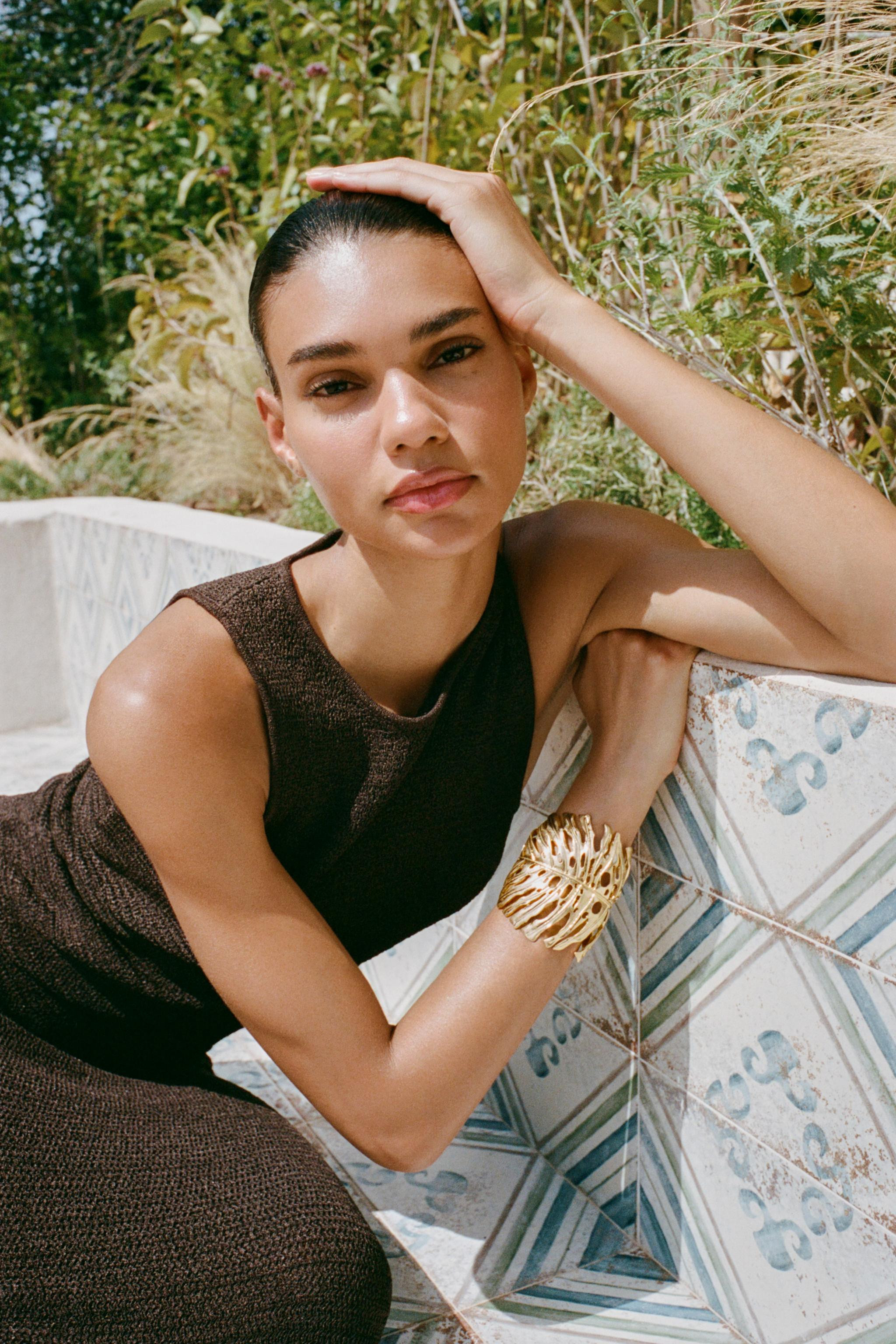 LEAF CUFF BRACELET | Zara US