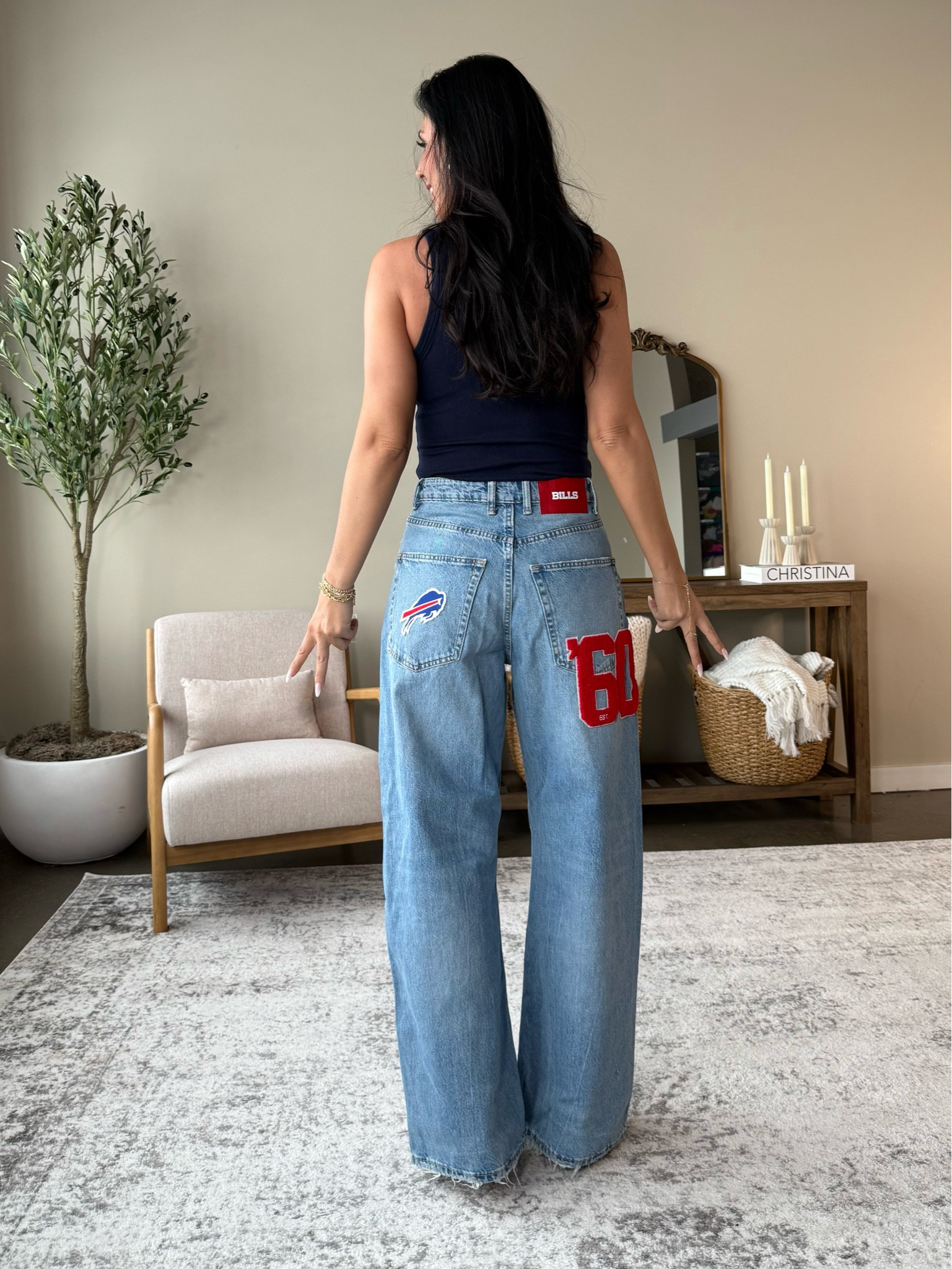 Ummm….Zara and Buffalo Bills. Yes, please! 
Wearing a size 6 and they are big.  I am typically a size 2/4 so go tts 
Tank is an xs 



#LTKU #LTKFindsUnder100 #LTKSeasonal