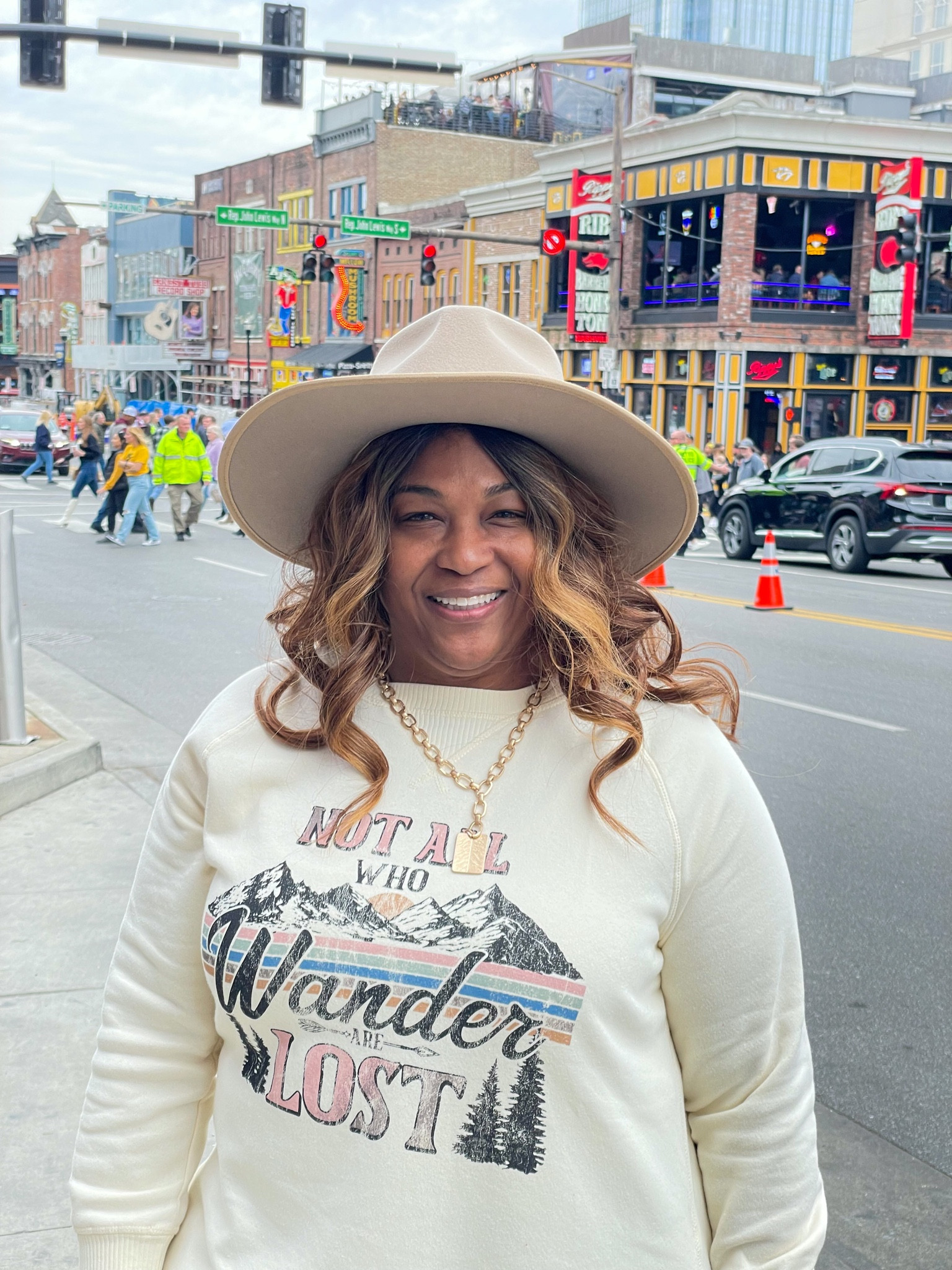 Oh just wandering in the streets of Nashville. Love this look. #Hats #Jewelry #Wanderlust #Necklace #Maurices #Travel #OOTD 

#LTKtravel