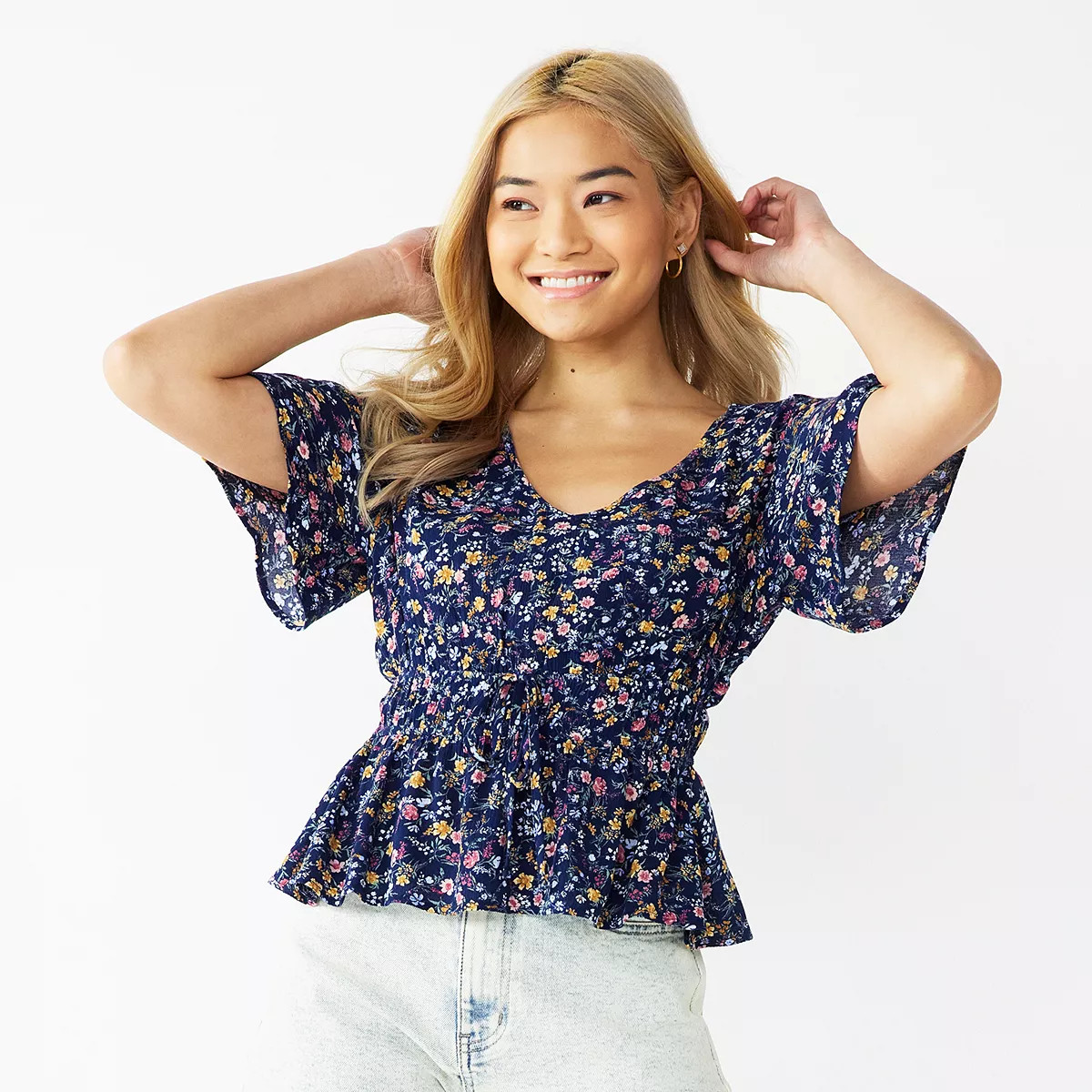 Juniors' SO® Short Sleeve Cinched Waist Woven Top | Kohl's