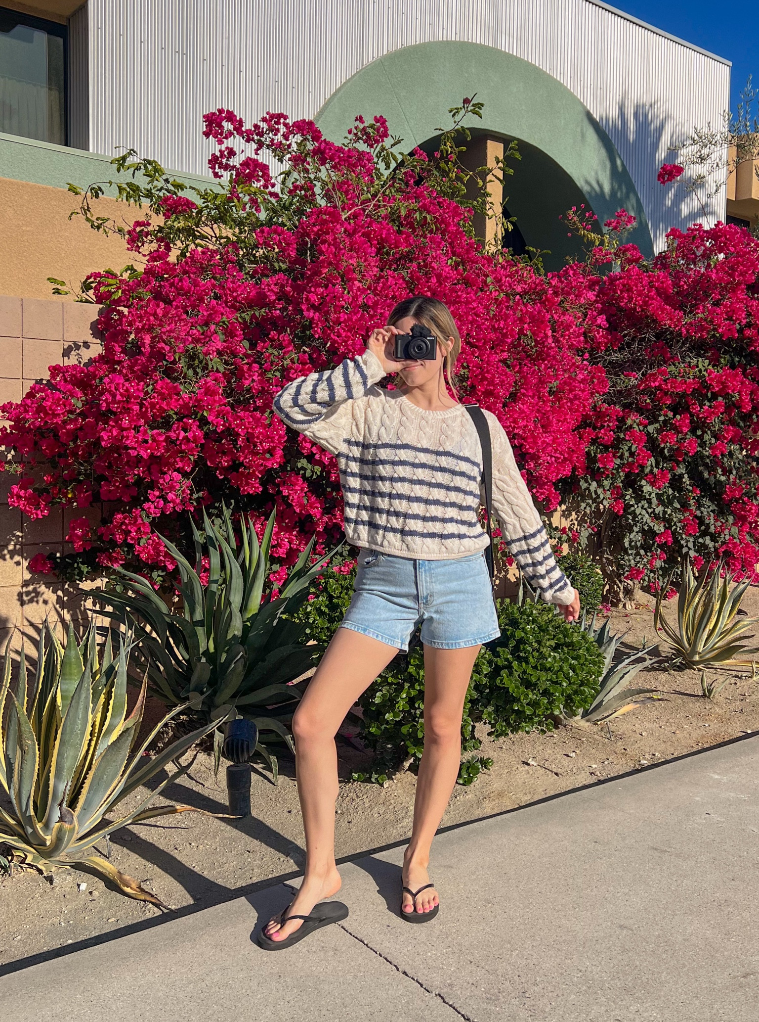 Casual spring outfit 🌸🌼🩵
size XS in knit sweater & 26/2 in shorts 



Knit sweater, spring outfit ideas, everyday outfit, simple outfits, simple outfits for spring, denim shorts, mom high rise shorts, Abercrombie denim shorts, black flip flops for women  