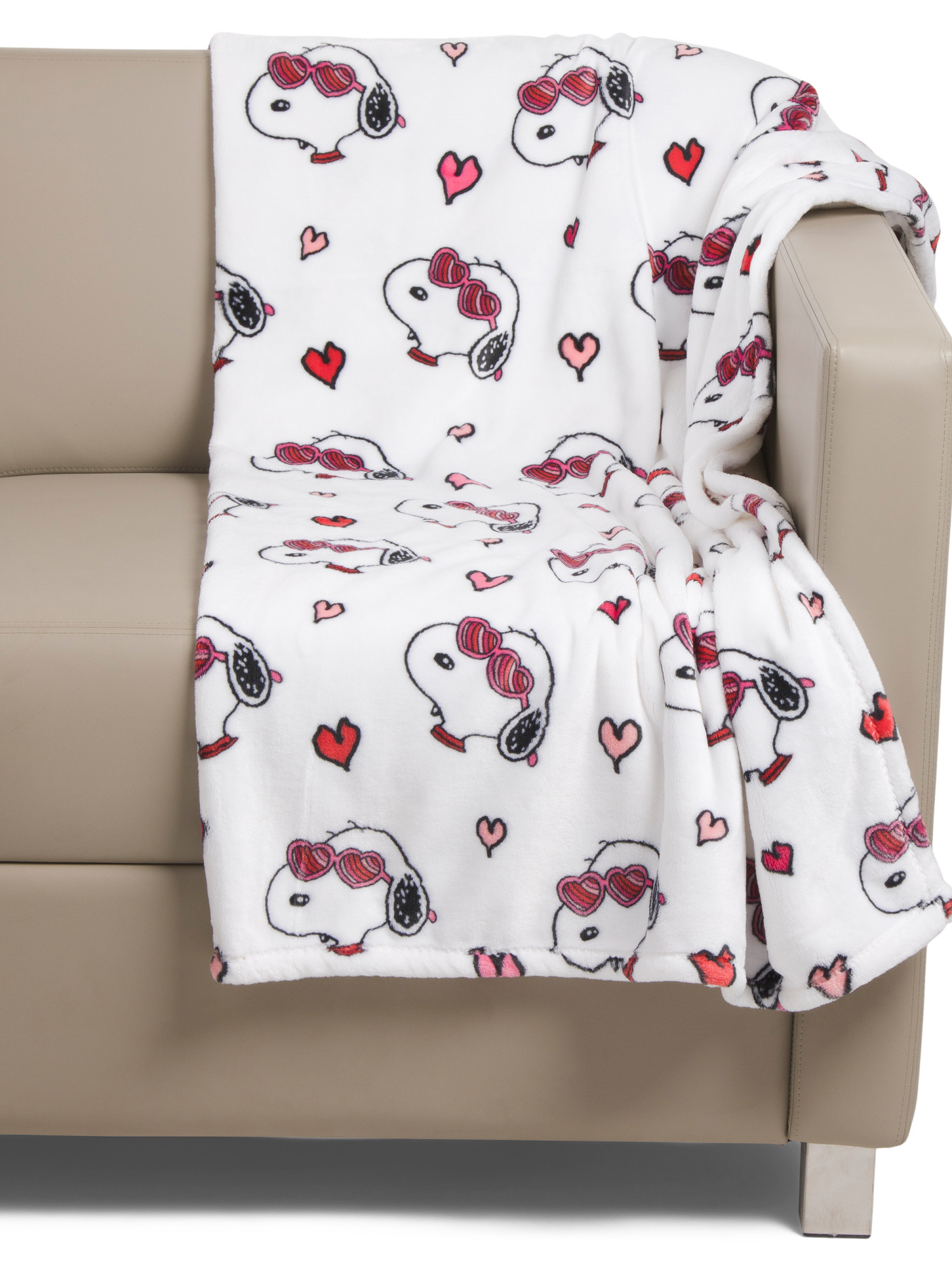 Oversized Snoopy Heart Eyes Throw Blanket | Valentine's Day | Marshalls | Marshalls