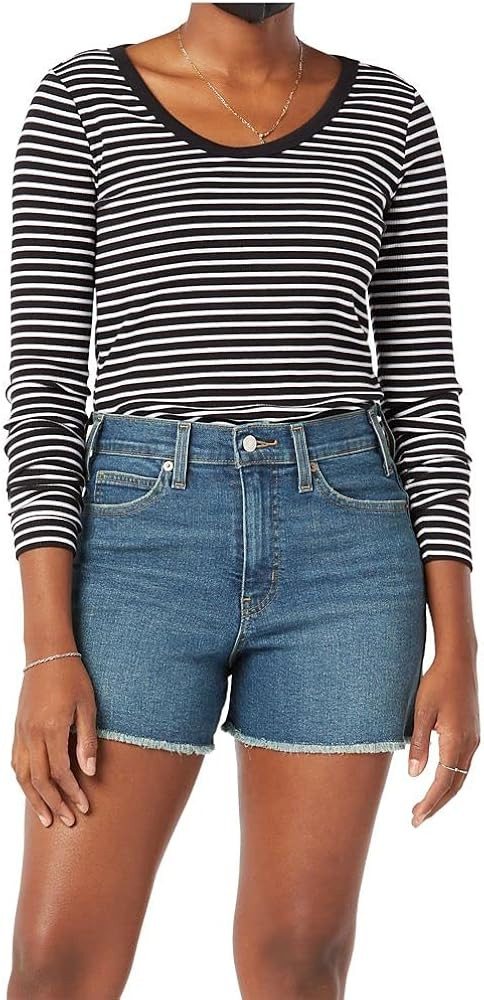 Signature by Levi Strauss & Co. Gold Women's Heritage High Rise 3" Shorts (Available in Plus Size... | Amazon (US)