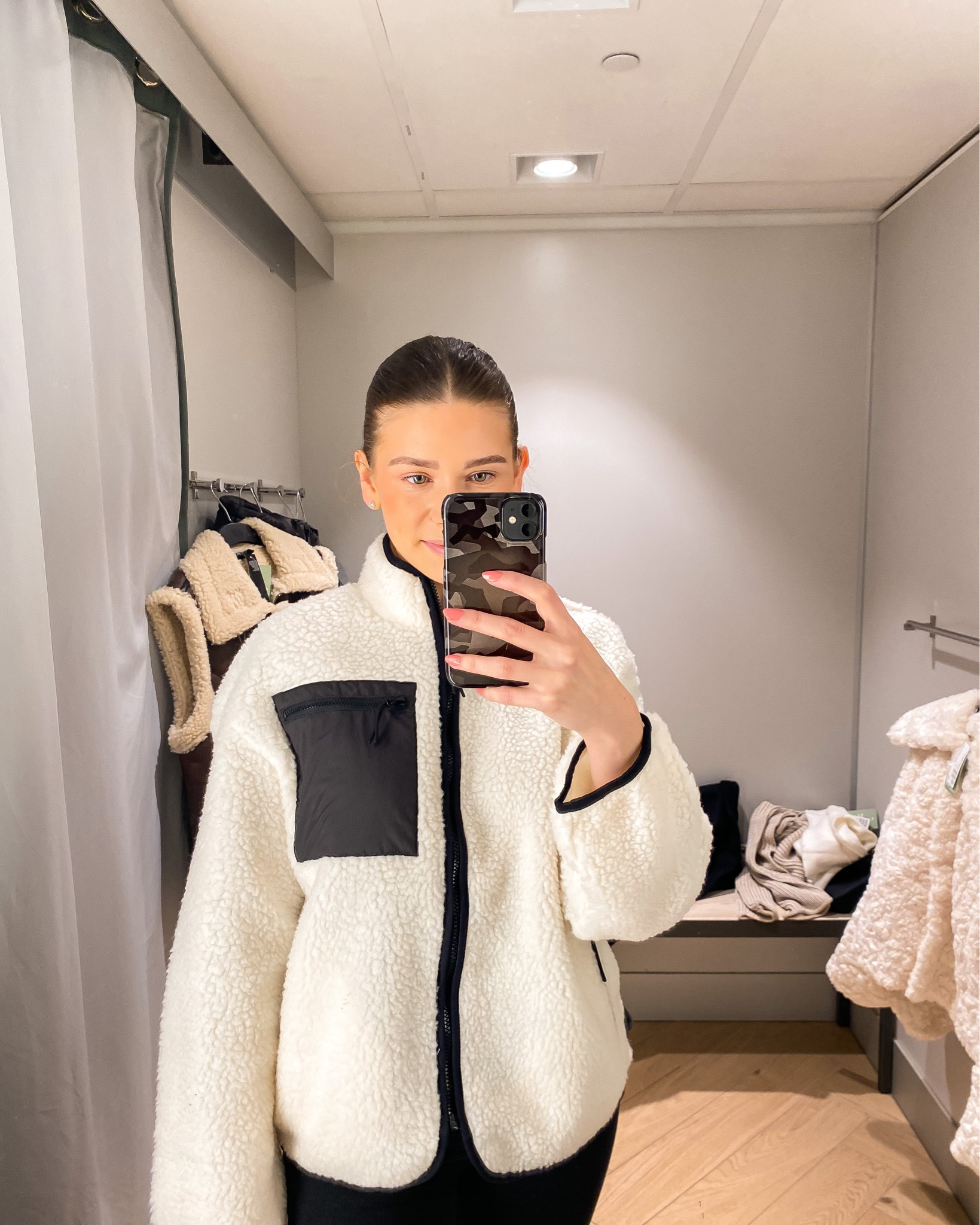 Cream Teddy Fleece Jacket. So cozy to wear. Make sure to choose your normal size even if it’s loose fit.

#LTKstyletip