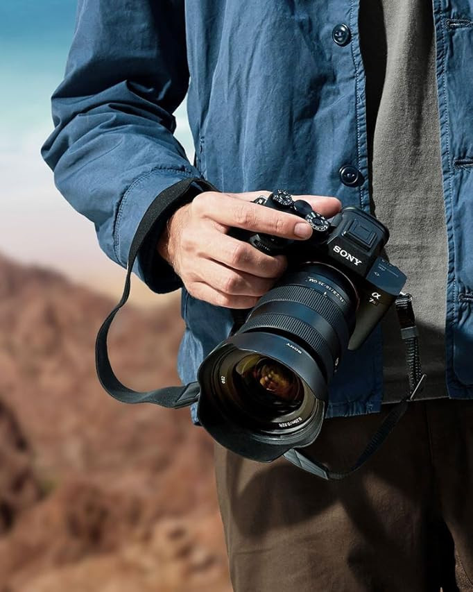 Canon EOS RP Full-frame Mirrorless Interchangeable Lens Camera + RF24-105mm Lens F4-7.1 IS STM Le... | Amazon (US)