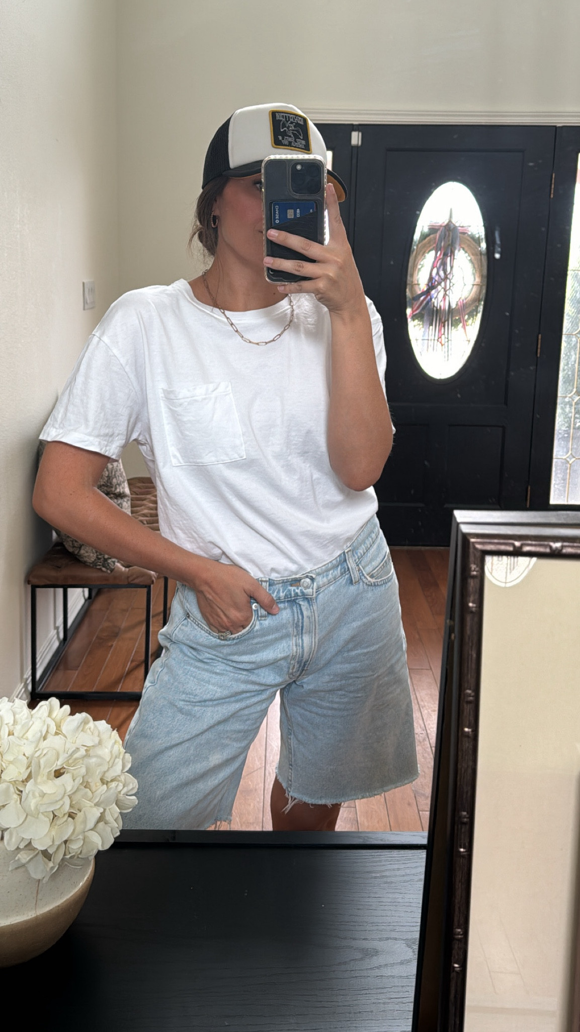 Such a good basic tee! And only $8!

#LTKFindsUnder50 #LTKStyleTip