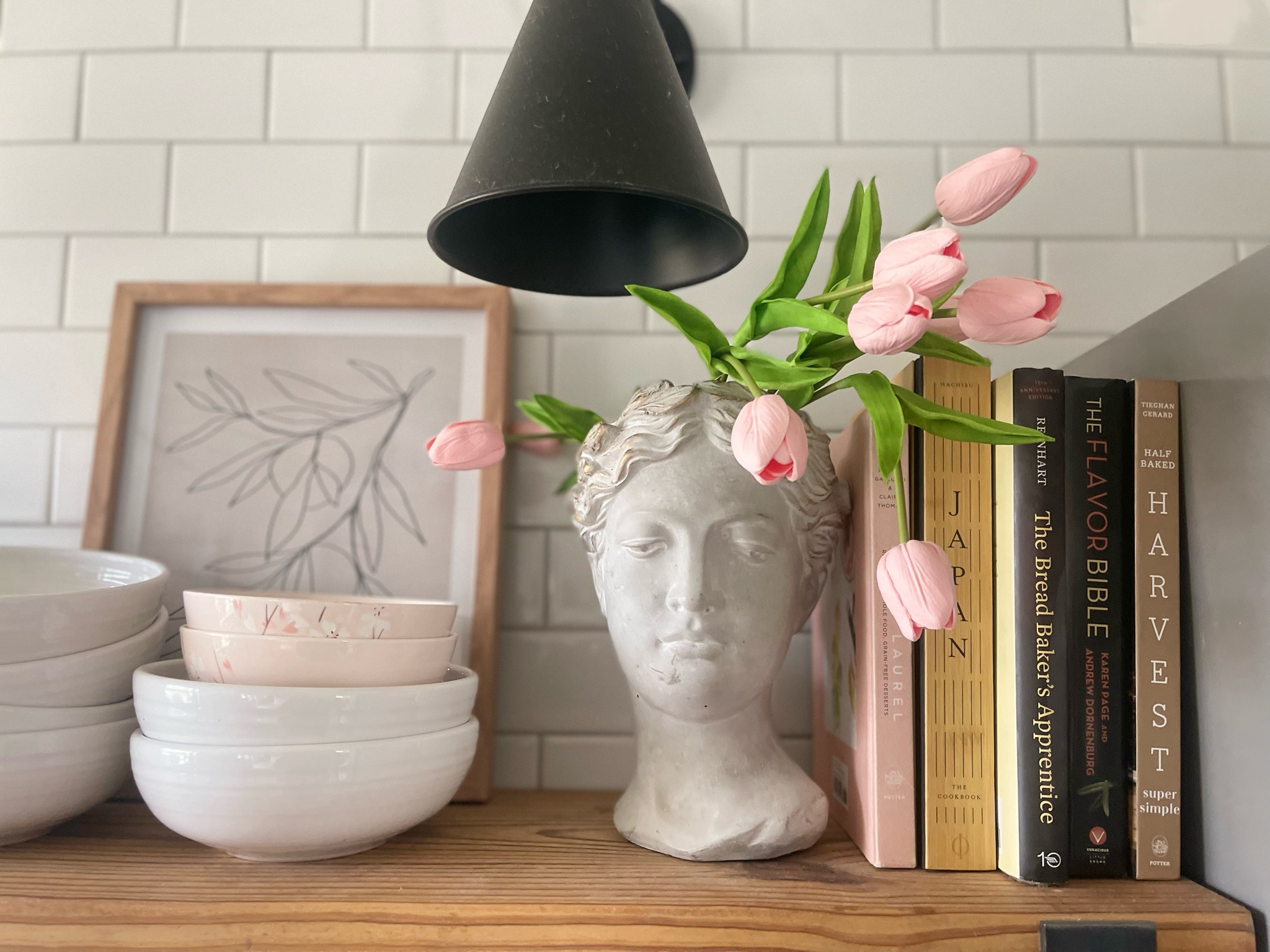 Bringing a touch of spring into the kitchen with tulips! #springhomedecor #kitchendecor #spring2024

#LTKSeasonal #LTKhome