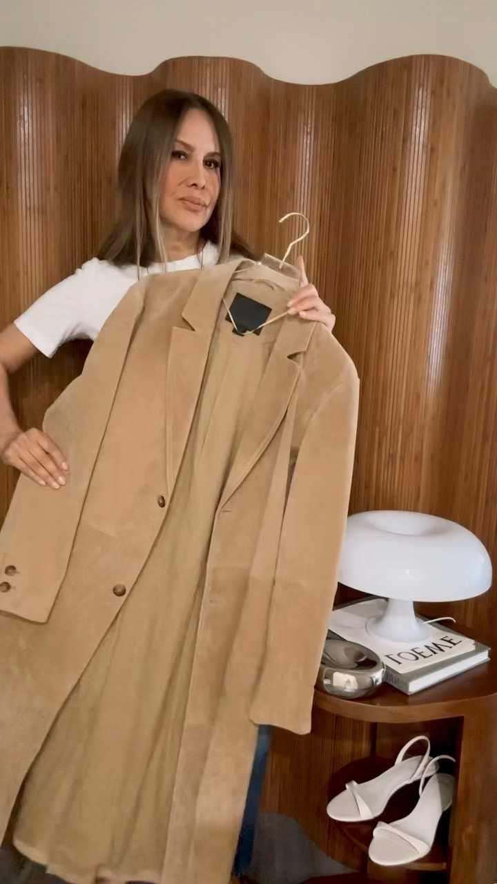 Zara spring outfit ideas , casual style , chic everyday outfits,  spring wardrobe staple , what to wear,
lolariostyle 
Zara suede coat wearing size medium 

#LTKootd #LTKSeasonal #LTKgrwm