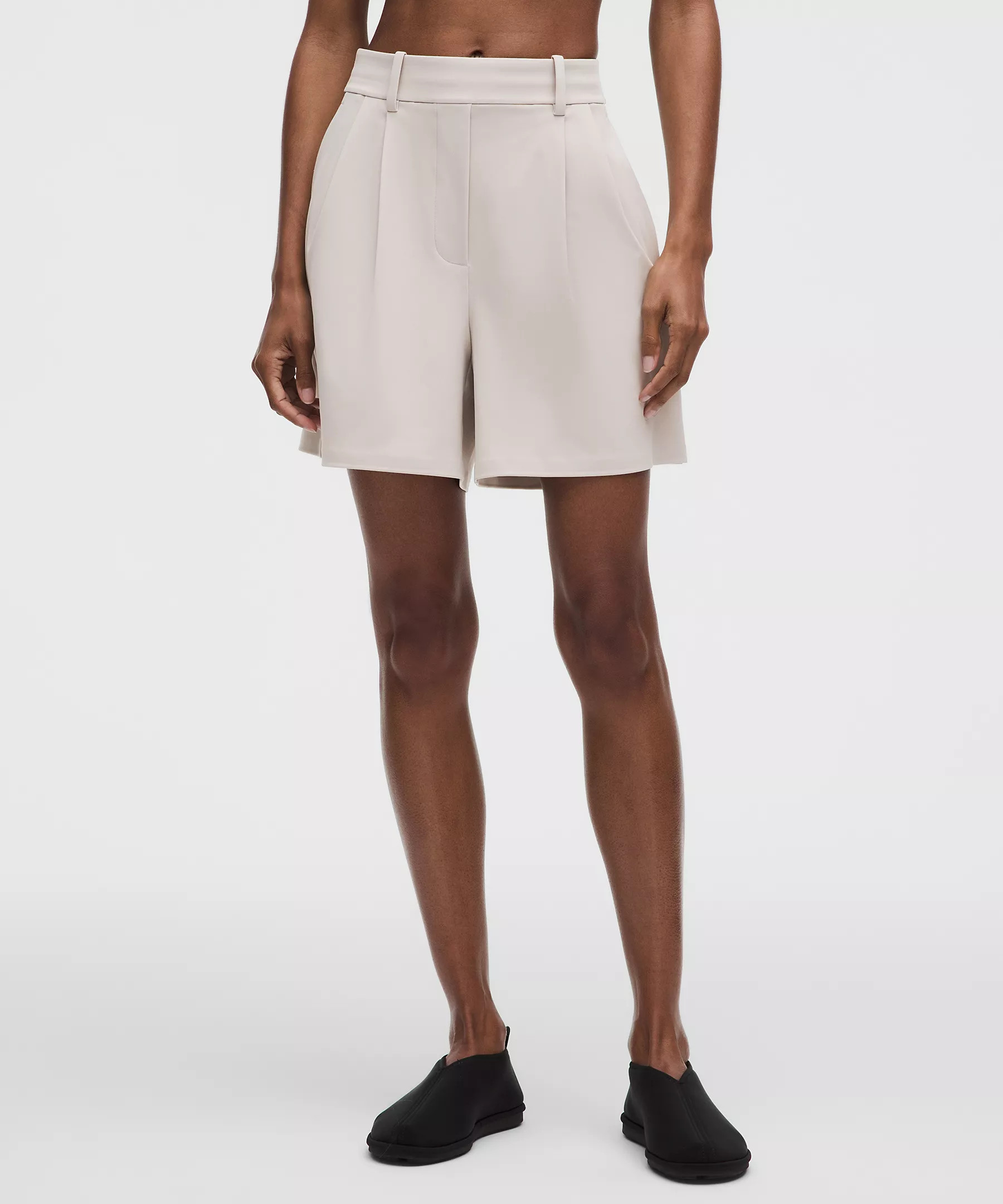 Daydrift Pleated High-Rise Short 5" | Lululemon (US)