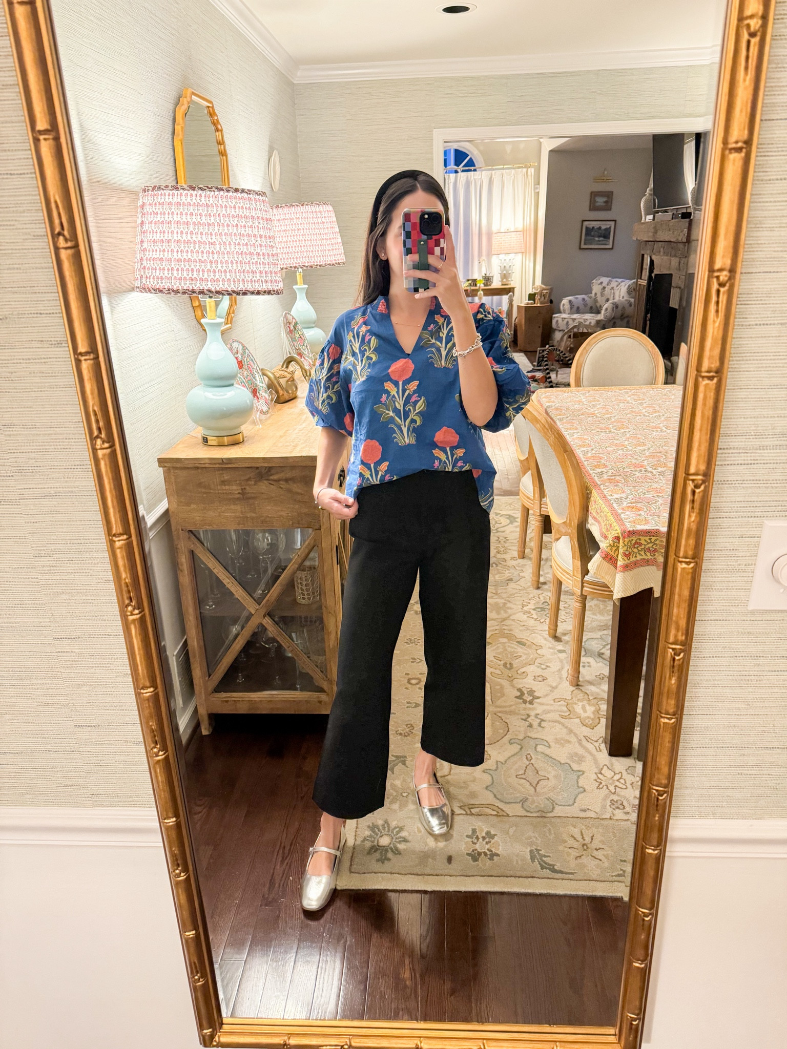 Love these pants for work - nice material (similar to spanx) and comfortable! TTS, wearing a 6

#LTKWorkwear #LTKFindsUnder50