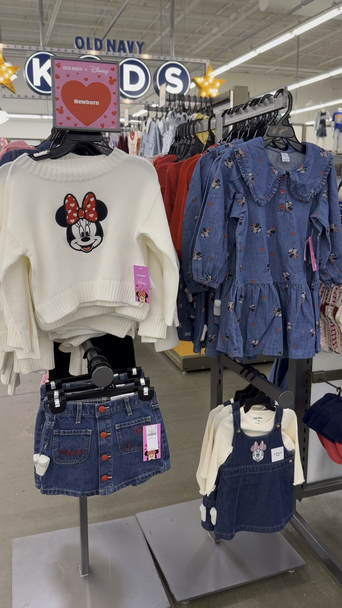 Valentine’s outfits for toddlers are all about cozy, cute, and practical ❄️🧸
Think soft sweaters, fleece sets, warm jackets, comfy boots, and easy layers that keep them warm while still letting them play. I linked my favorite winter outfits that are toddler approved and mom approved.

#ToddlerWinterOutfits #WinterKidsStyle #ToddlerFashion #KidsWinterWear #CozyKids #LTKKids #LTKFamily #LTKFinds #ShoppingWithPriiincesss #AtlantaMom #AtlantaCreator #ToddlerEssentials #WinterMustHaves

#LTKBaby #LTKKids #LTKValentine