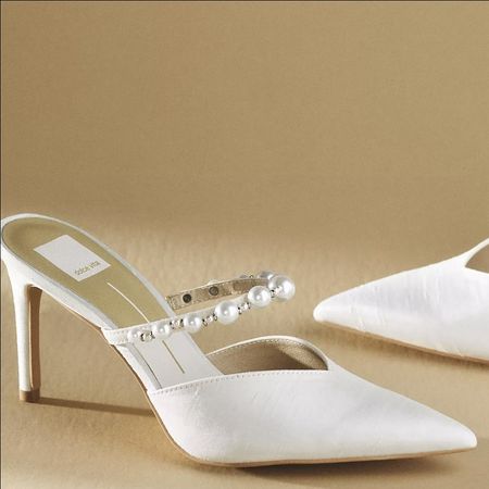 Summer bride favorites 

#summerbride #summer #whiteshoes #elegant #pearls 

#LTKstyletip #LTKwedding #LTKGiftGuide