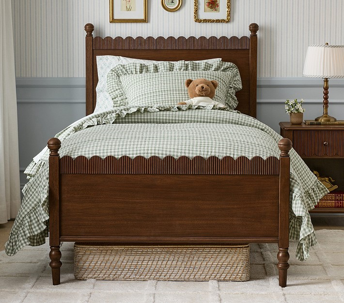 Chris Loves Julia Scallop Bed | Pottery Barn Kids