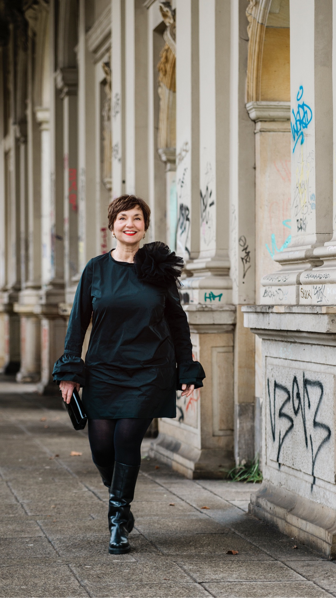 Date night outfit: das kleine Schwarze ist niemals verkehrt. 


#datenight the Little black dress is never wrong. 

#LTKkleider #LTKstyletip #LTKmidsize