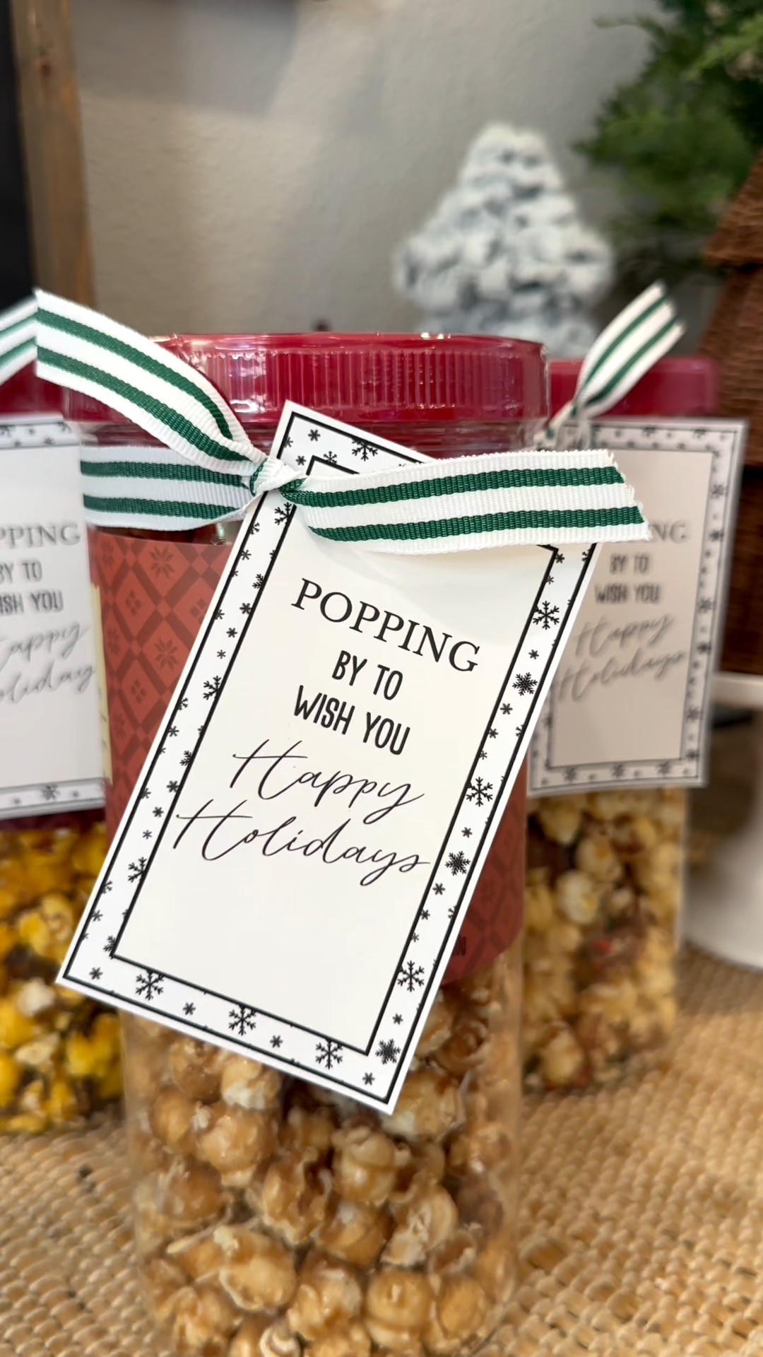 $15 or less Christmas Gifting Series! Popcorn is perfect for the season. Fun for clients, friends, neighbors & more! Happy Gifting & follow along for more gift ideas🎄🎁

#LTKGiftGuide #LTKHoliday #LTKSeasonal
