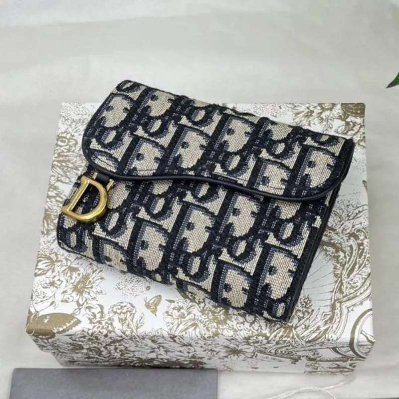 Designer purses outlet and wallets