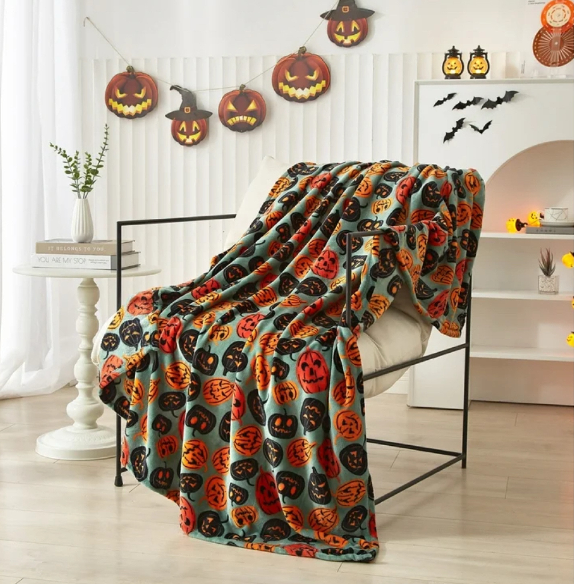 Halloween pumpkin blanket only $10!


Halloween home decor. Halloween party. Jack o lantern blanket. Walmart deal. Walmart find  

#LTKSeasonal #LTKParties #LTKHalloween