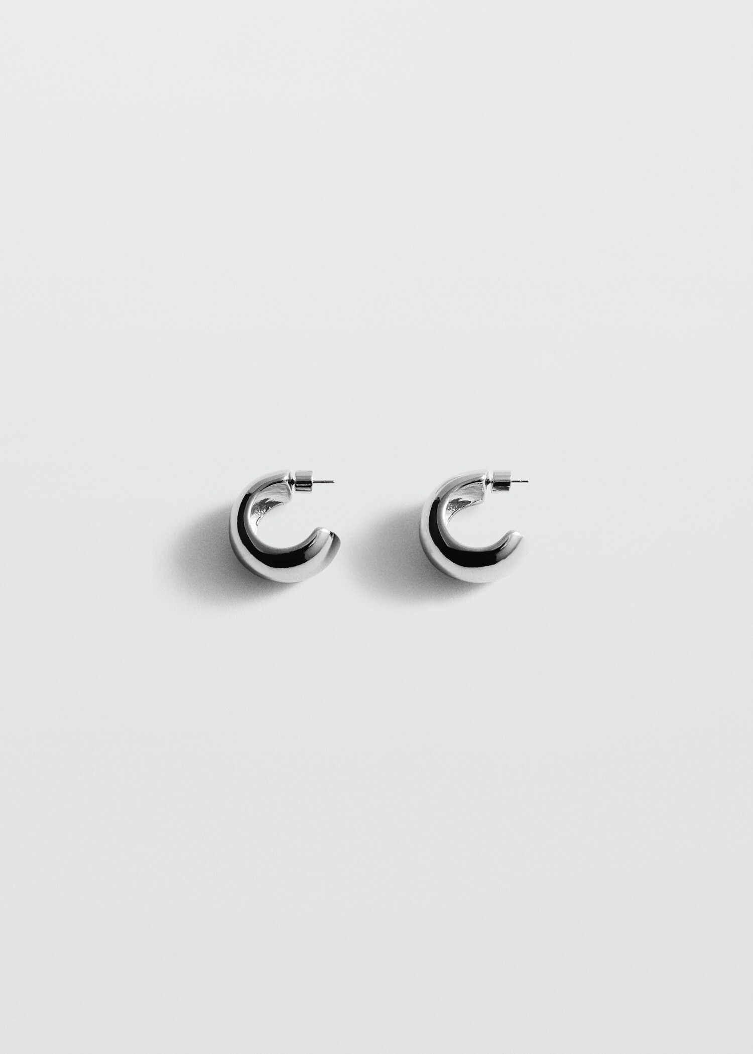 Volume hoop earrings | Mango (US/MX/AU)